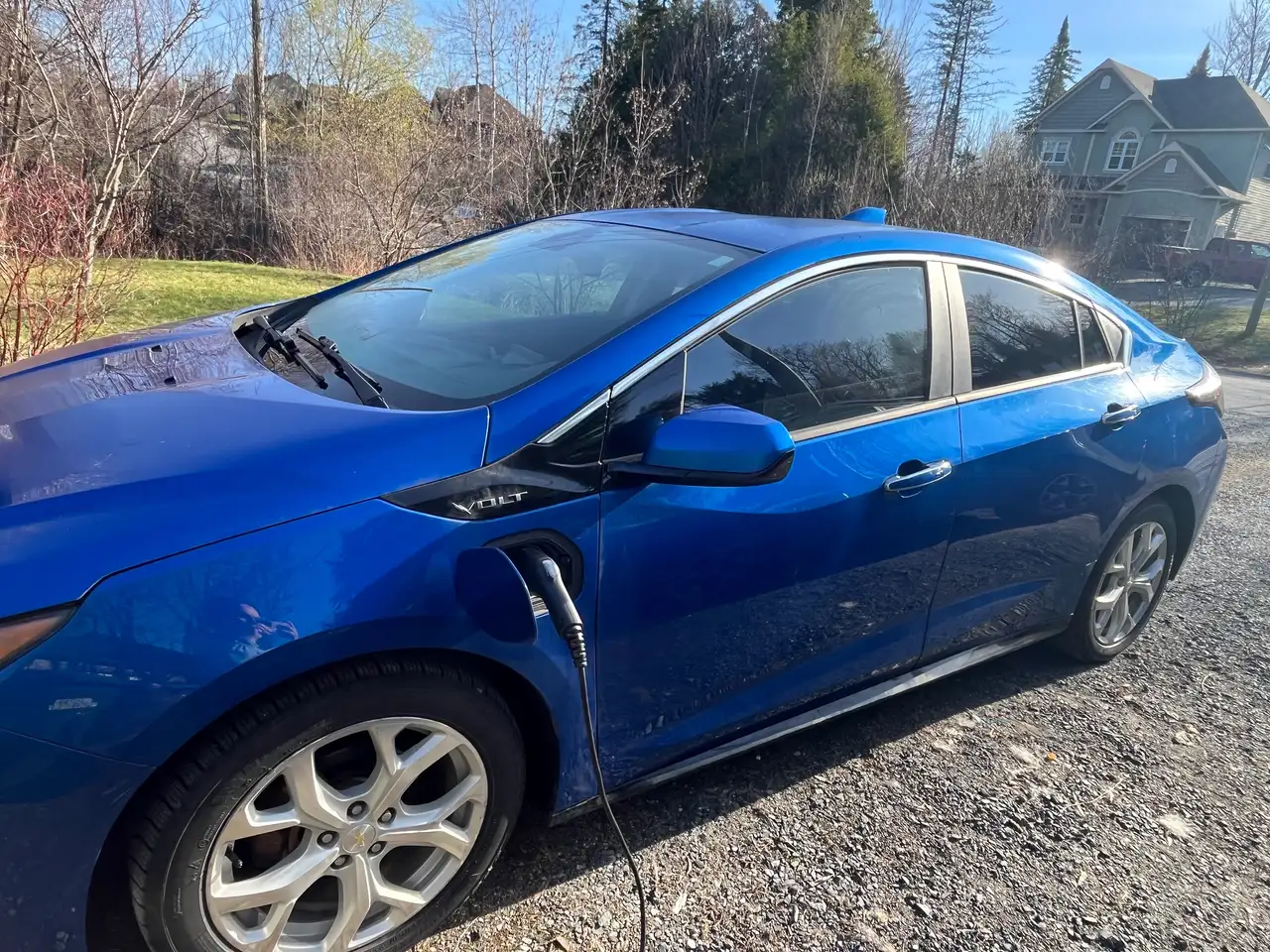 Chevrolet Volt снимка Chevrolet Volt