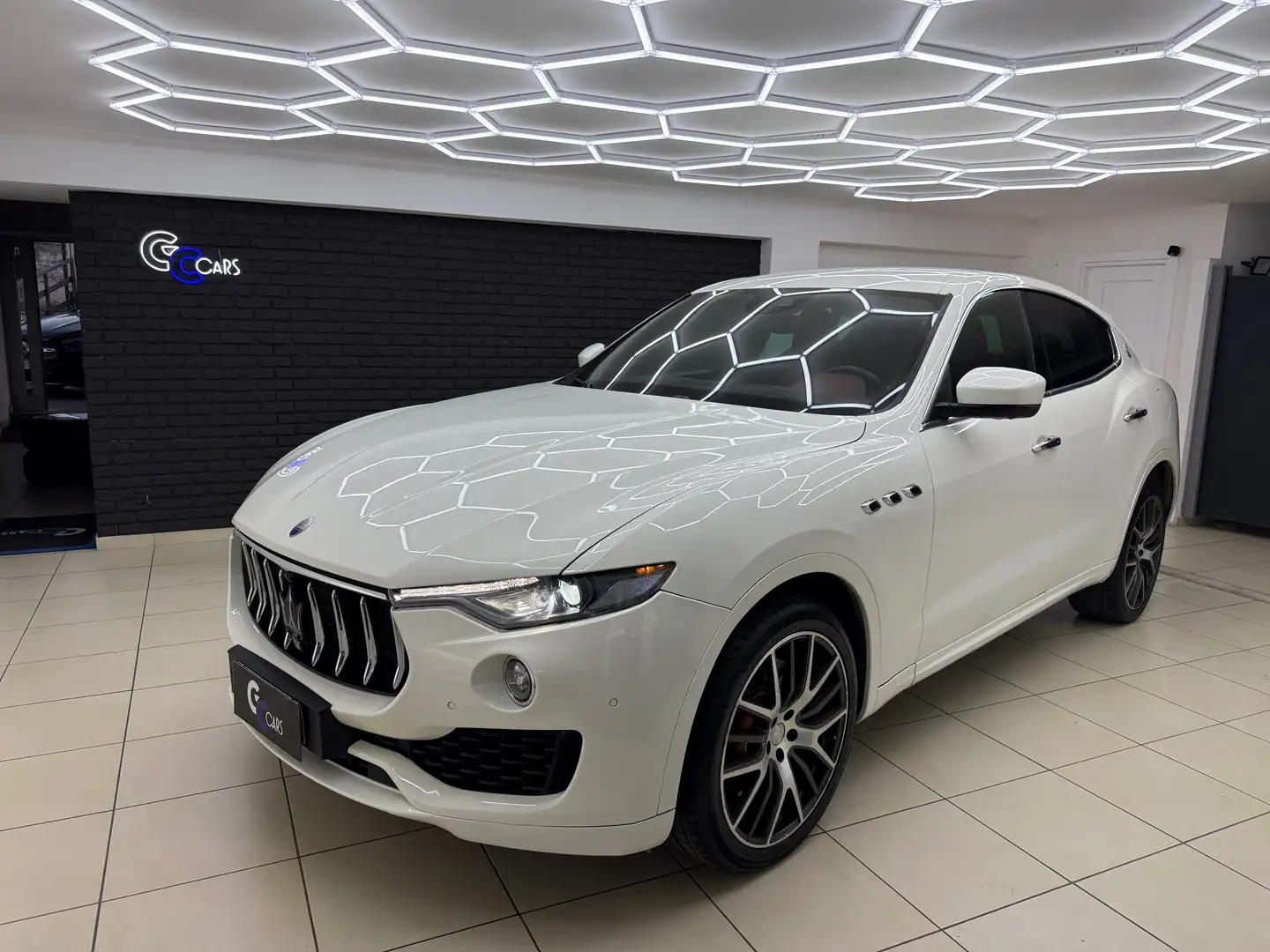 Maserati Levante Levante 3.0 V6 250cv auto Weiß - 1