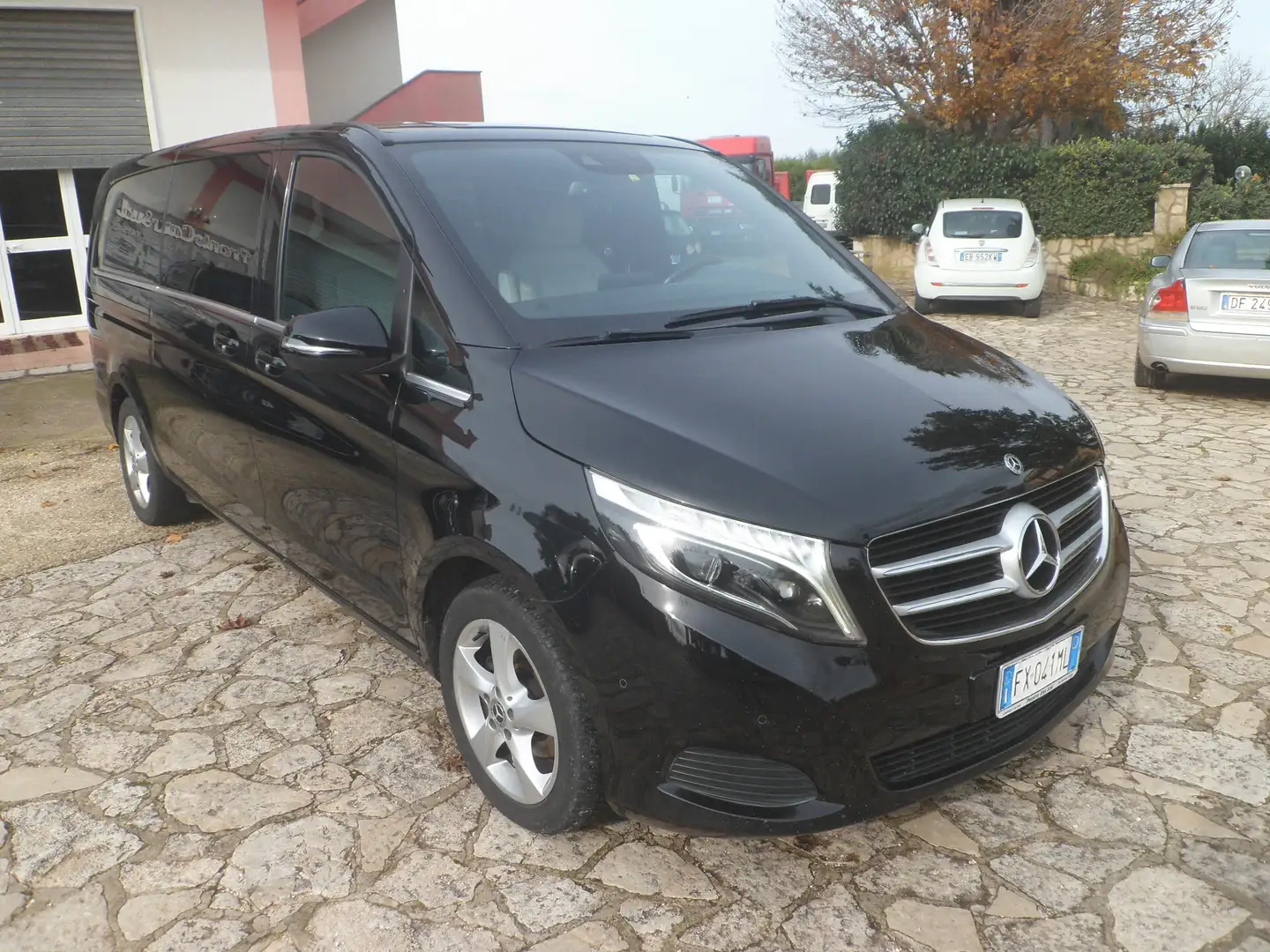Mercedes-Benz V V 200 d Automatic Executive Extralong Noir - 2