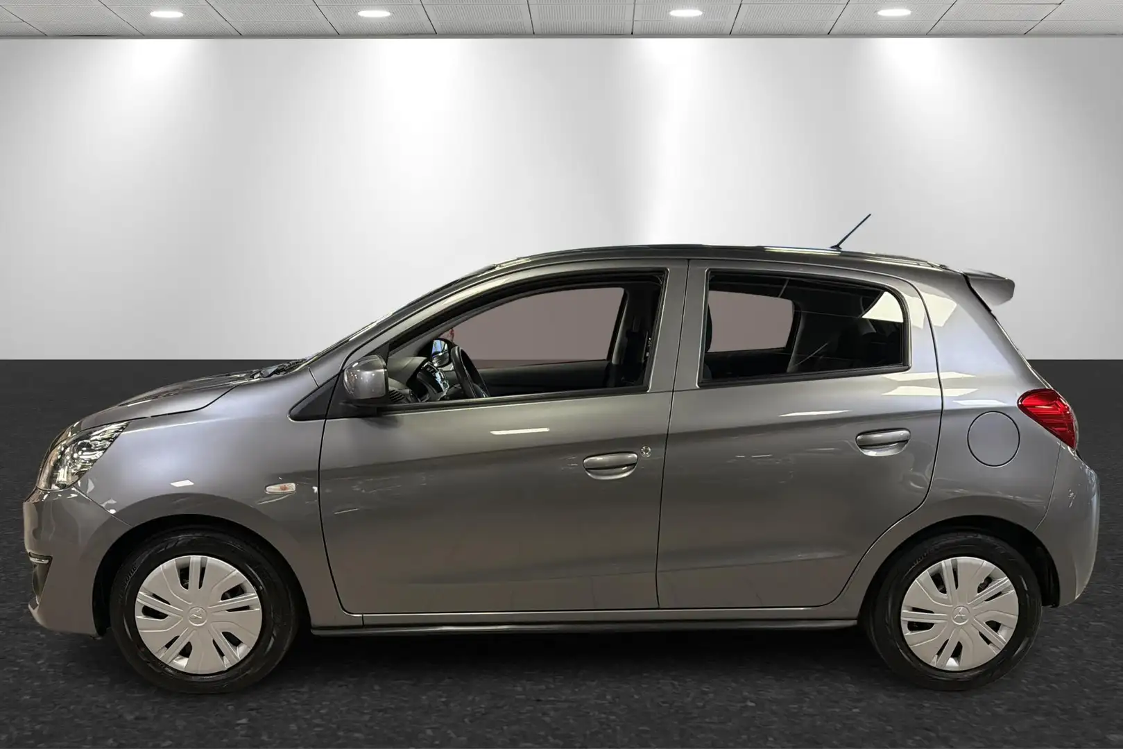 Mitsubishi Space Star 1.0 Cool+ Grijs - 2