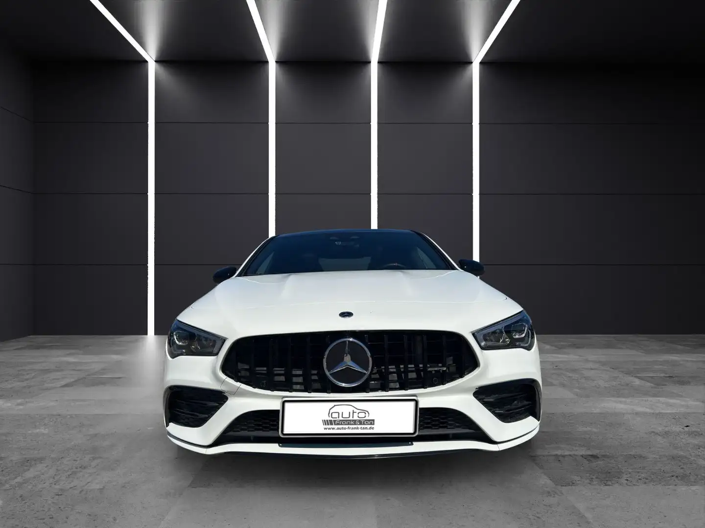 Mercedes-Benz CLA 35 AMG 4Matic*Burmester*Pano*Mbux*Rkü*Night Weiß - 2