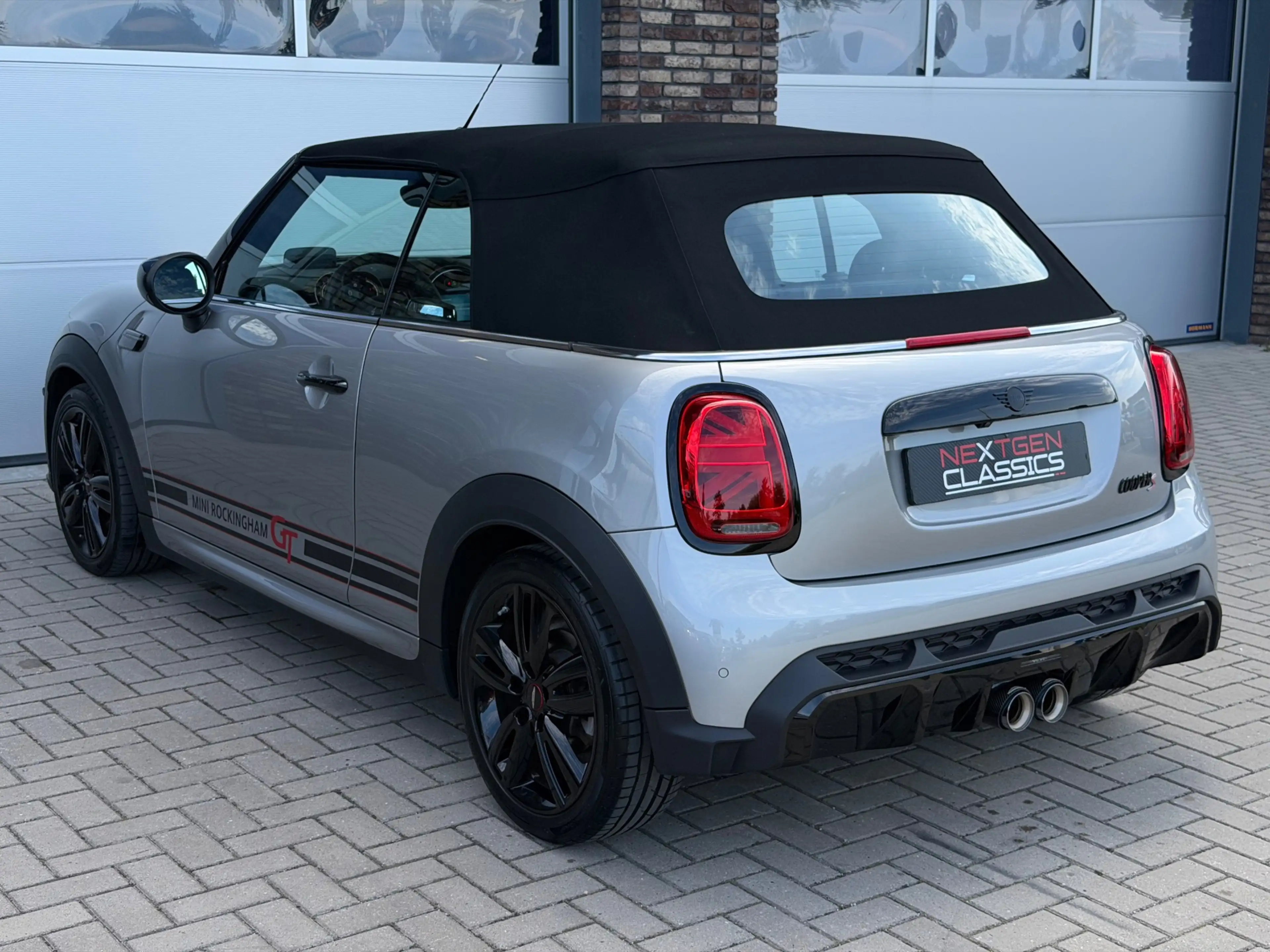 MINI John Cooper Works Cabrio 2.0 S JCW Rockingham GT Edition Full Option — photo 15