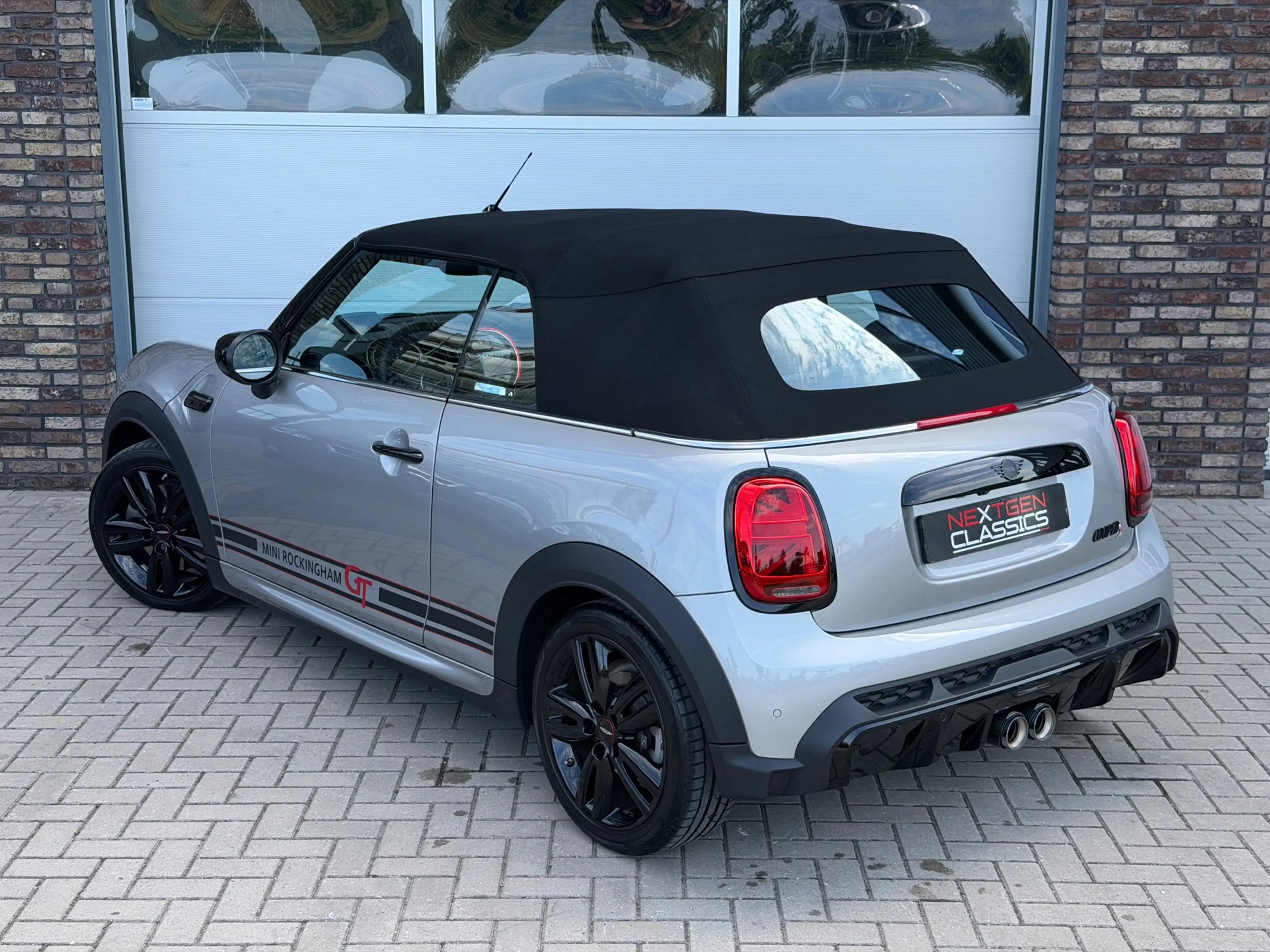 MINI John Cooper Works Cabrio 2.0 S JCW Rockingham GT Edition Full Option — photo 14