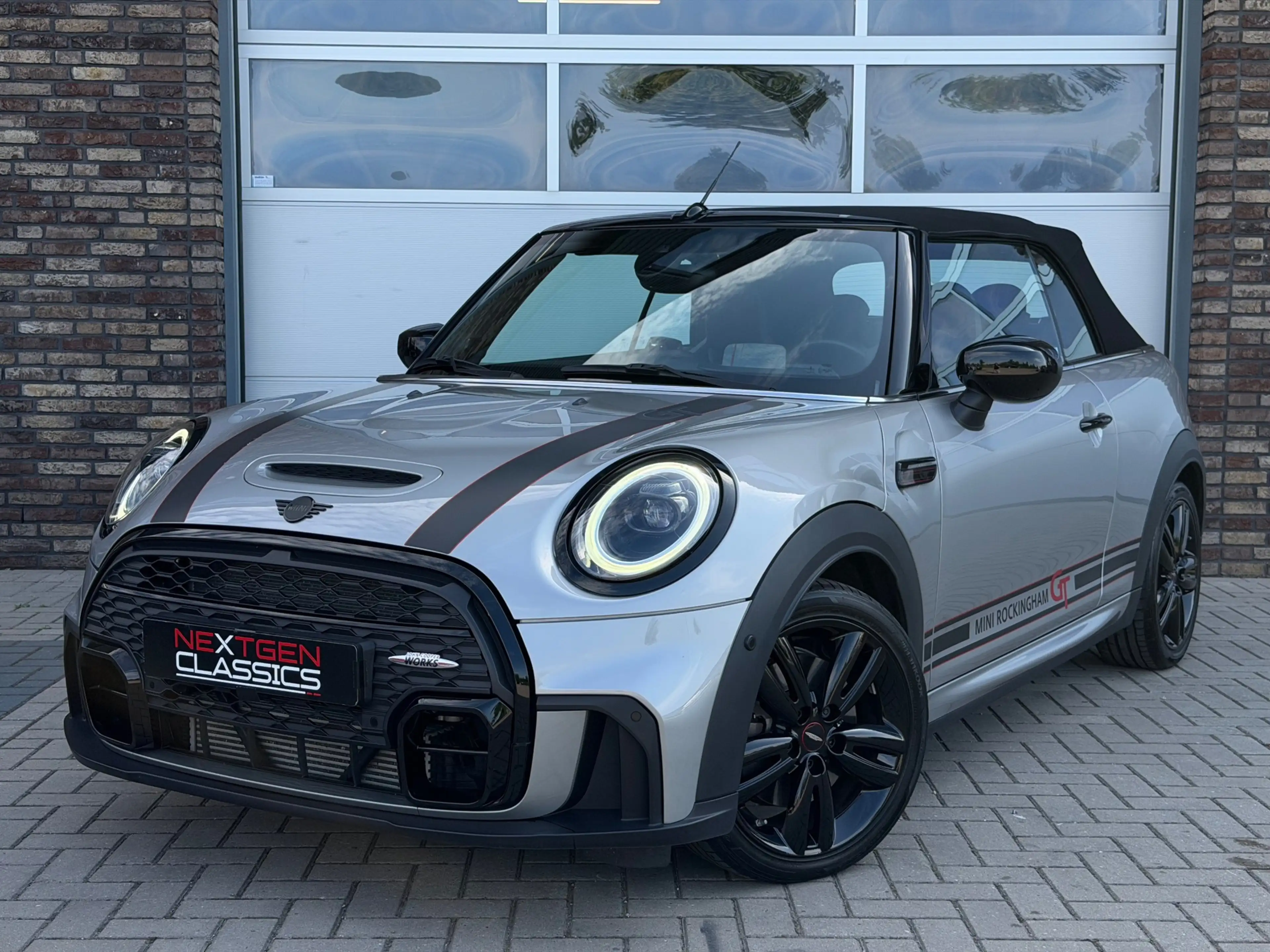 MINI John Cooper Works Cabrio 2.0 S JCW Rockingham GT Edition Full Option — photo 3