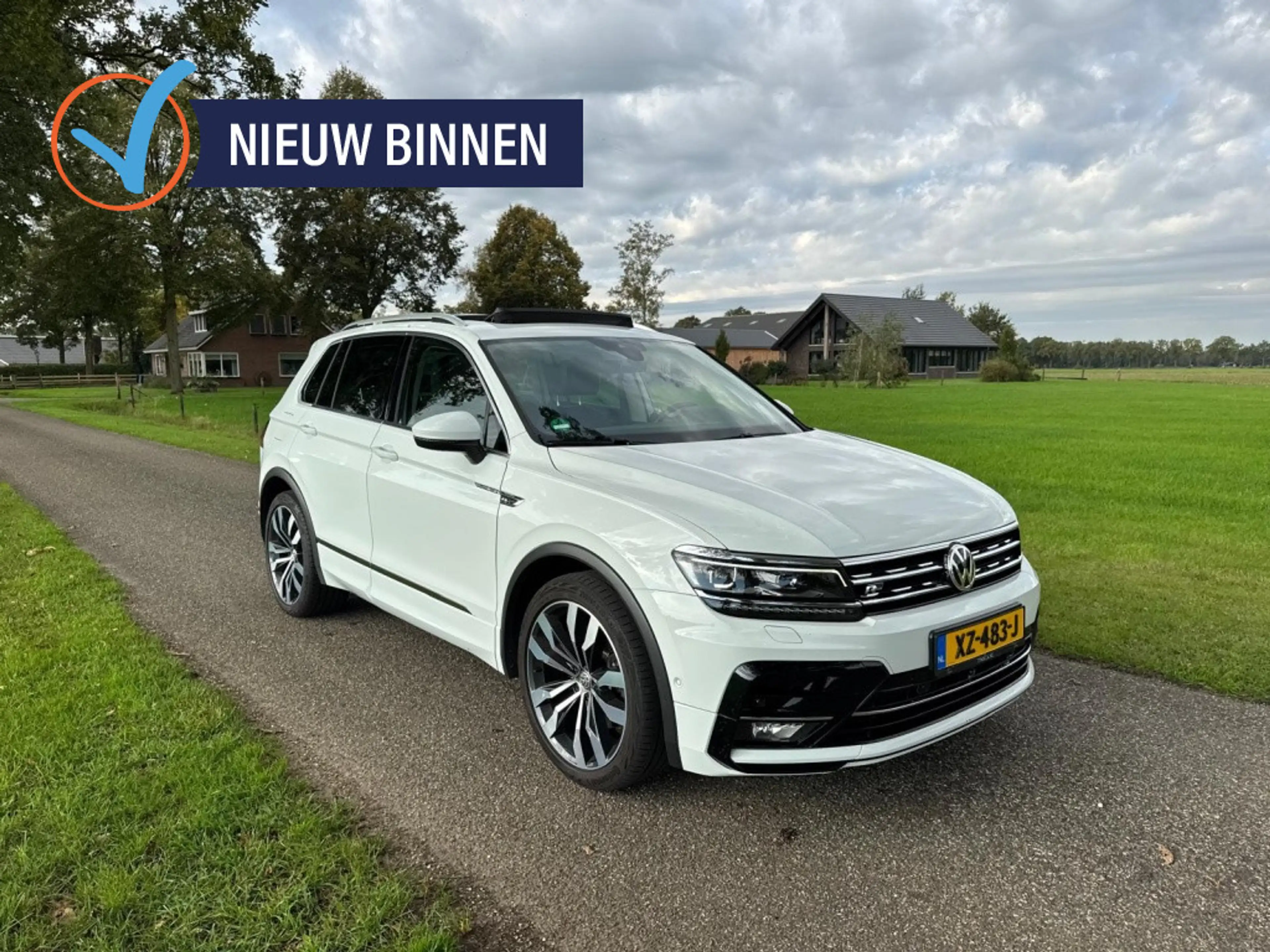Volkswagen Tiguan 2.0 TSI 4Motion R-Line | Pano | 360 Camera | Leder