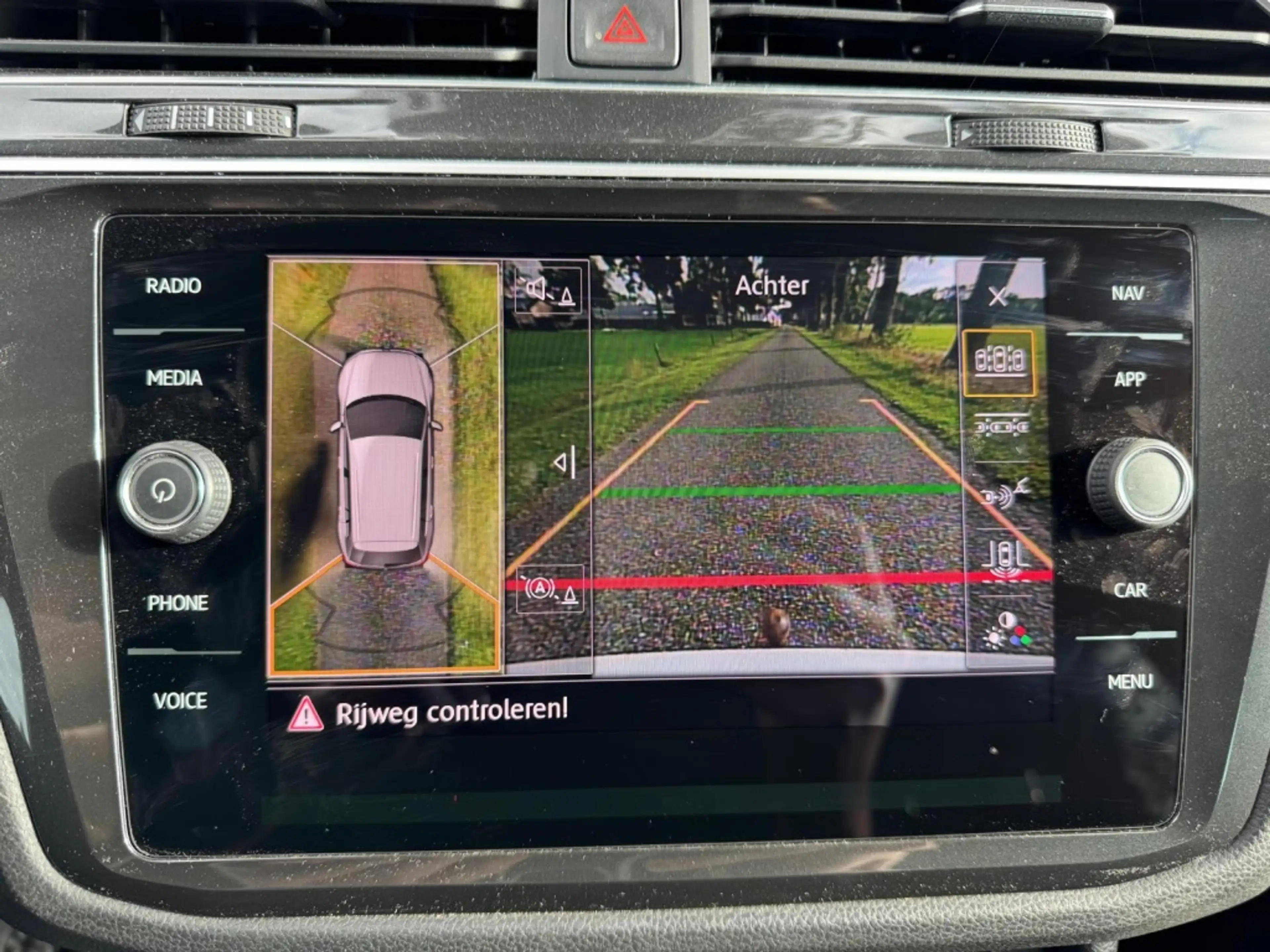 Volkswagen Tiguan 2.0 TSI 4Motion R-Line | Pano | 360 Camera | Leder — photo 25