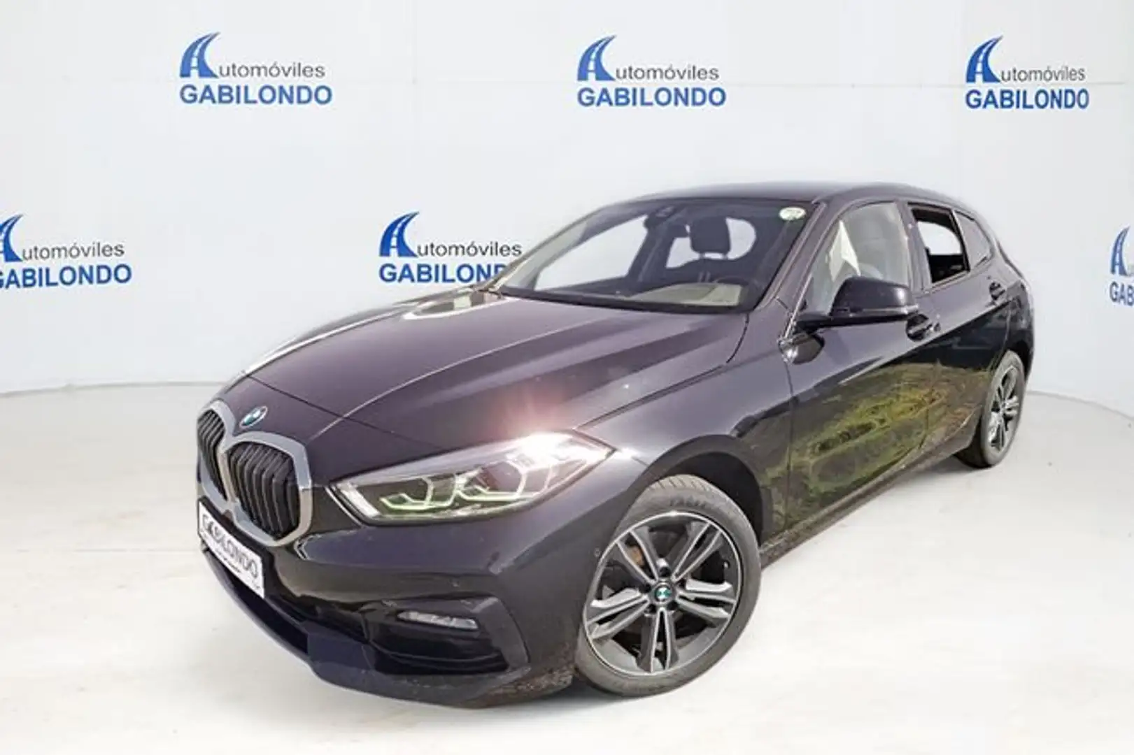 BMW 118 118iA Negro - 1