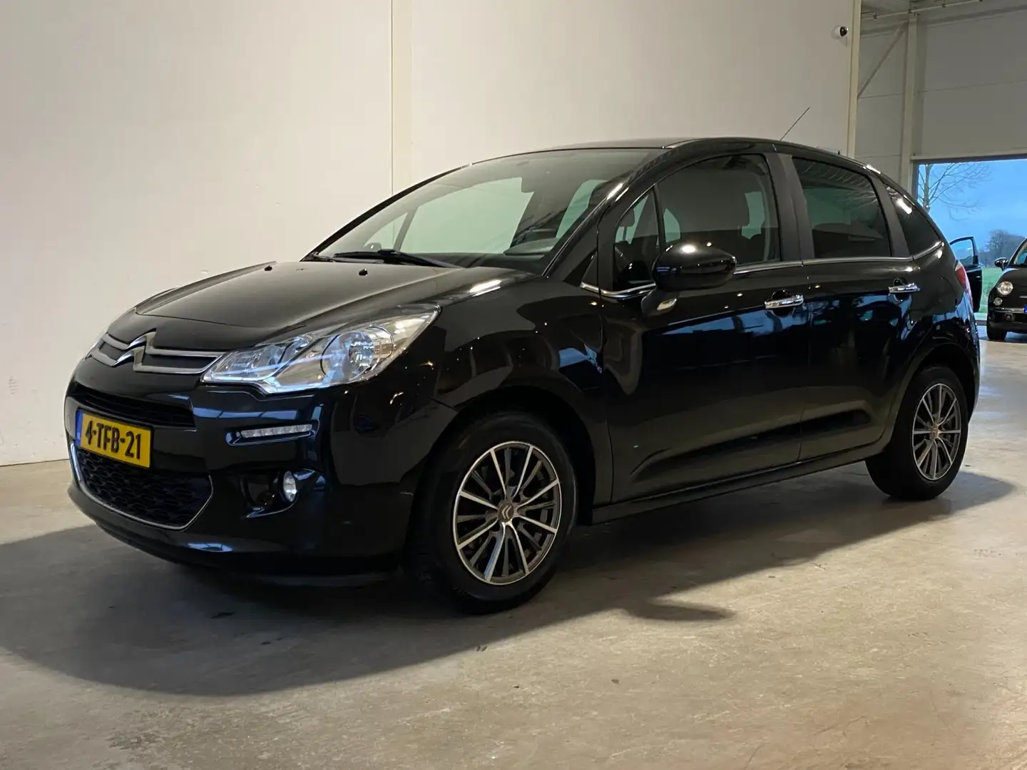 Citroen C3 1.2 VTi 82PK Navi PDC Trekhaak NL-auto Schwarz - 1