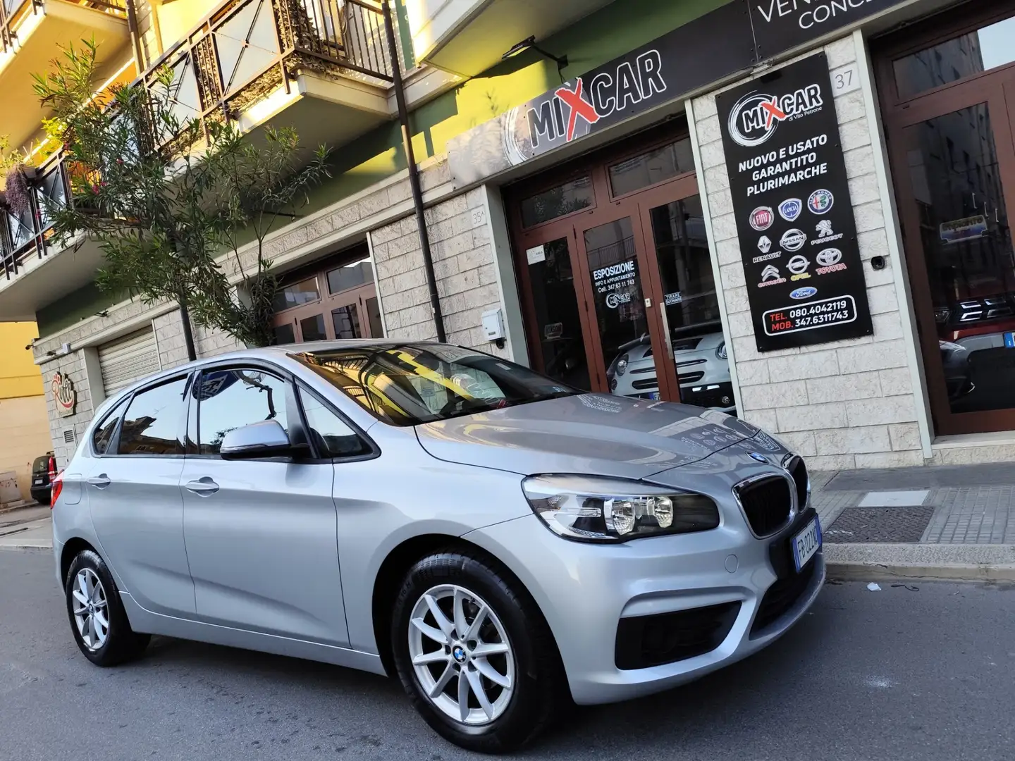BMW 214d Active Tourer Advantage Gris - 1