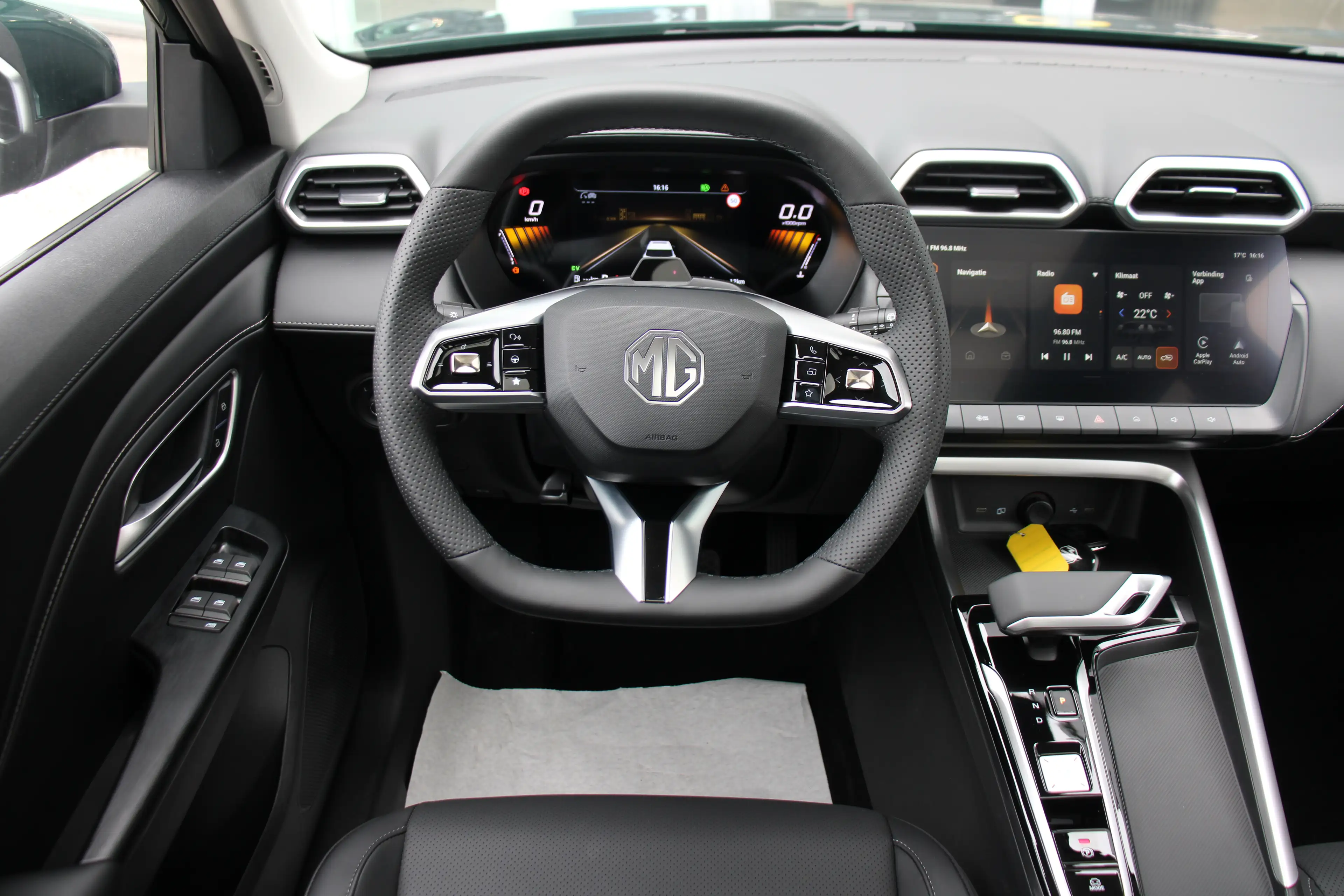 MG ZS 1.5T Hybrid+ Luxury 197 PK *7J Garantie+Assistance — photo 15
