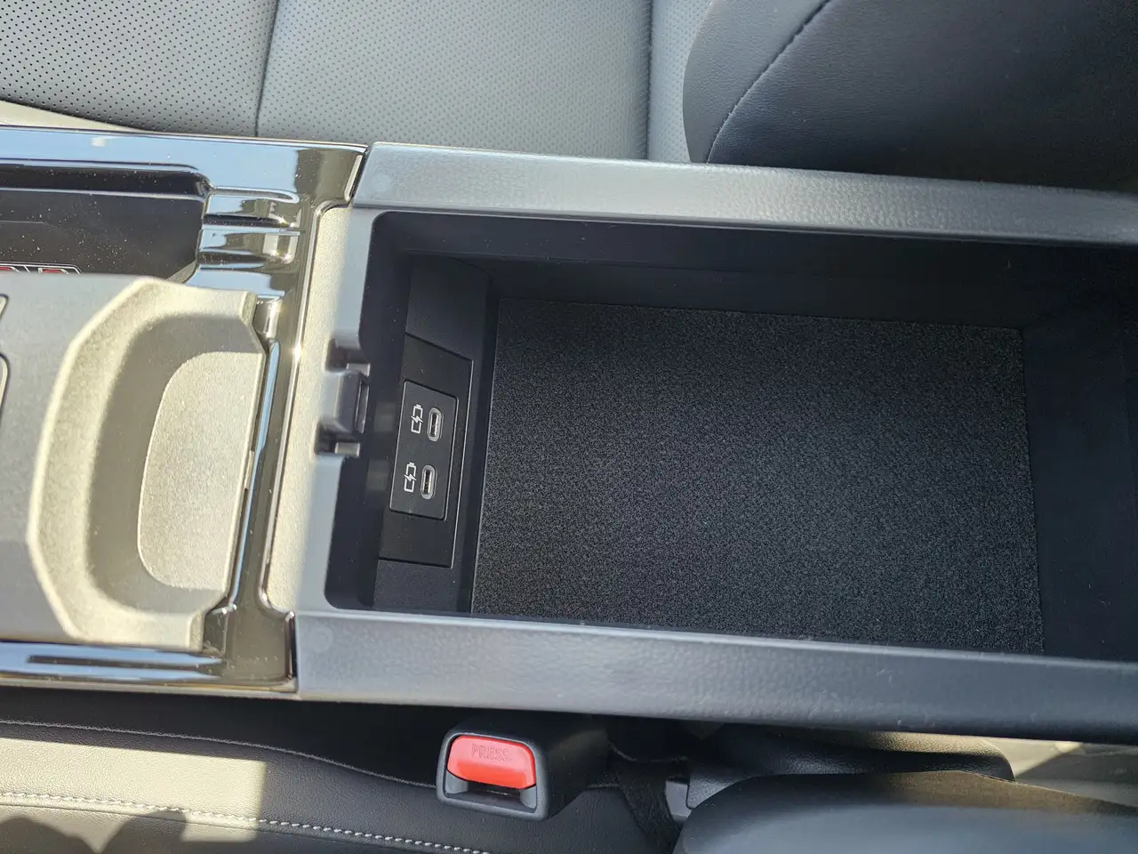 Toyota Prius снимка Toyota Prius