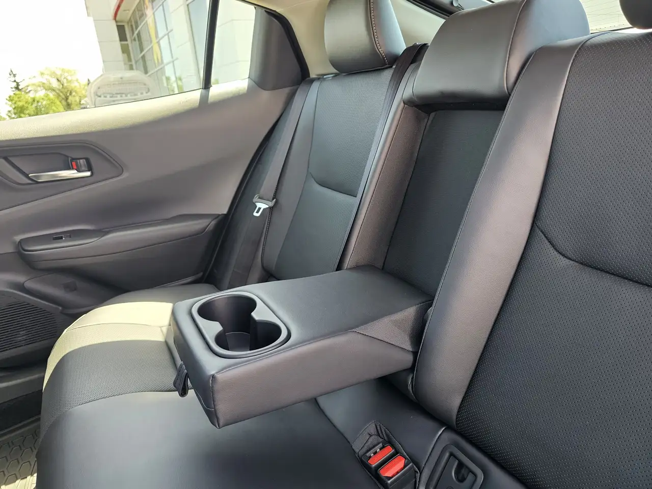 Toyota Prius снимка Toyota Prius