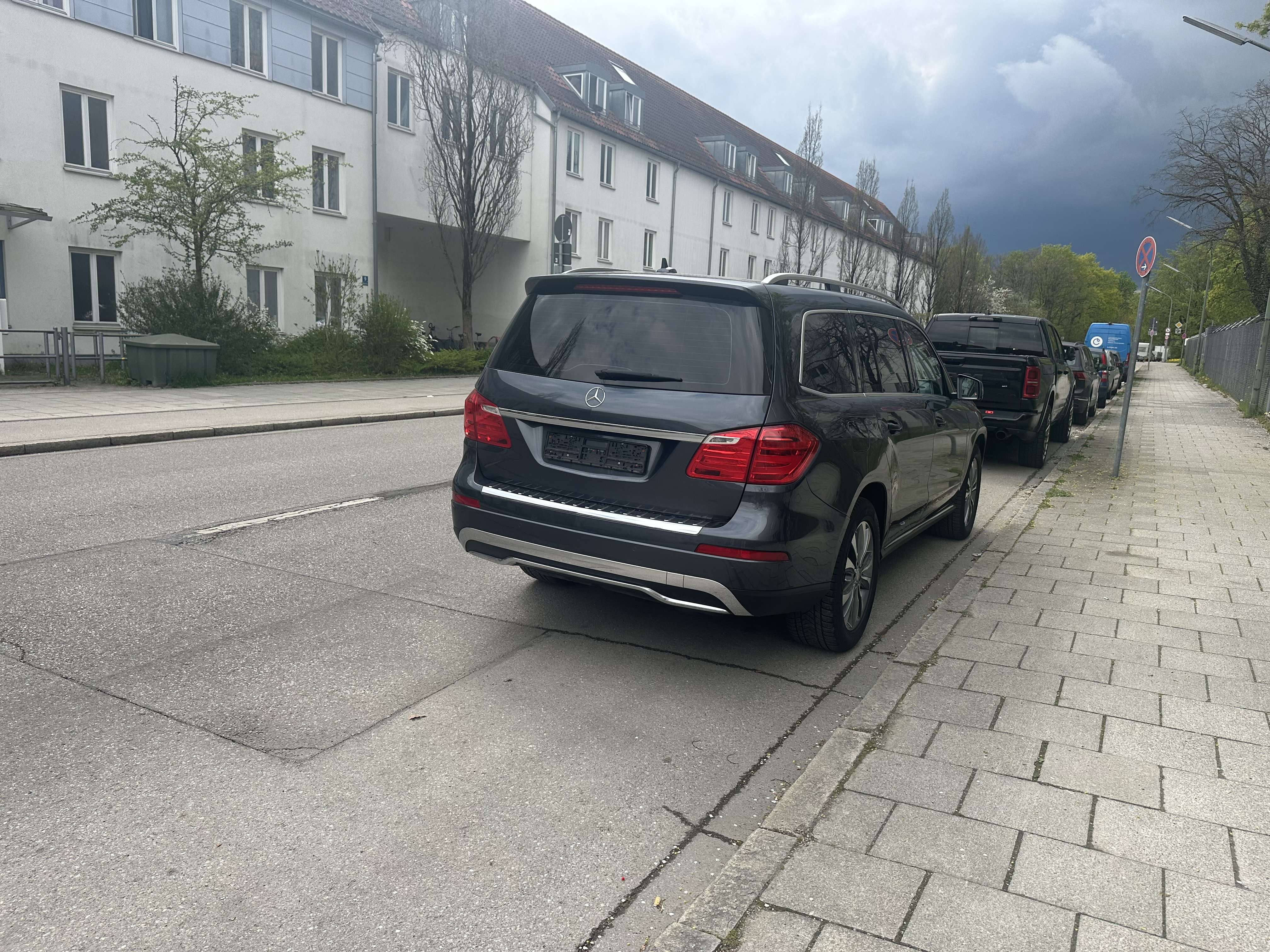 Second hand Mercedes Benz Gl-Class 350