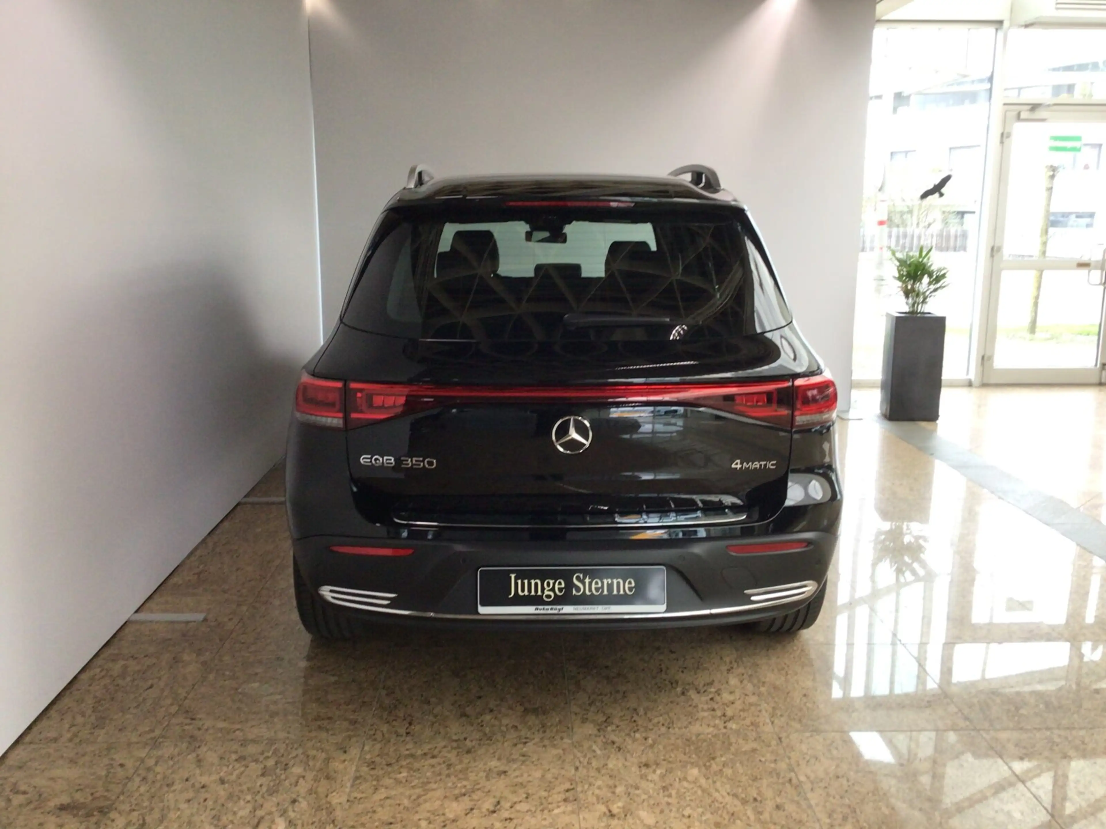 Mercedes-Benz EQB 350 EQB 350 4MATIC Advanced/Eletric Art/Totwinkel/LED — photo 6