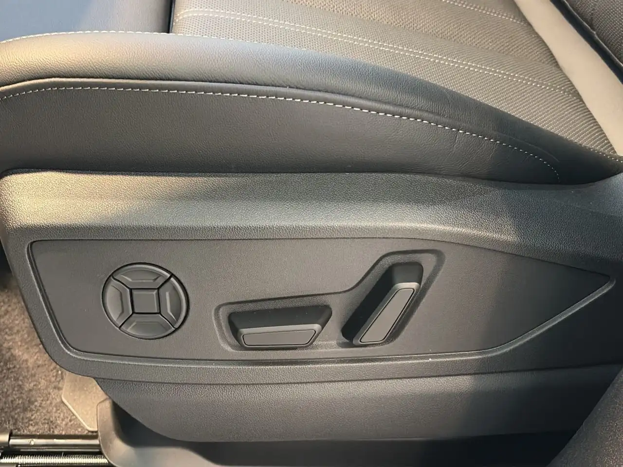 Audi Q5 photo Audi Q5