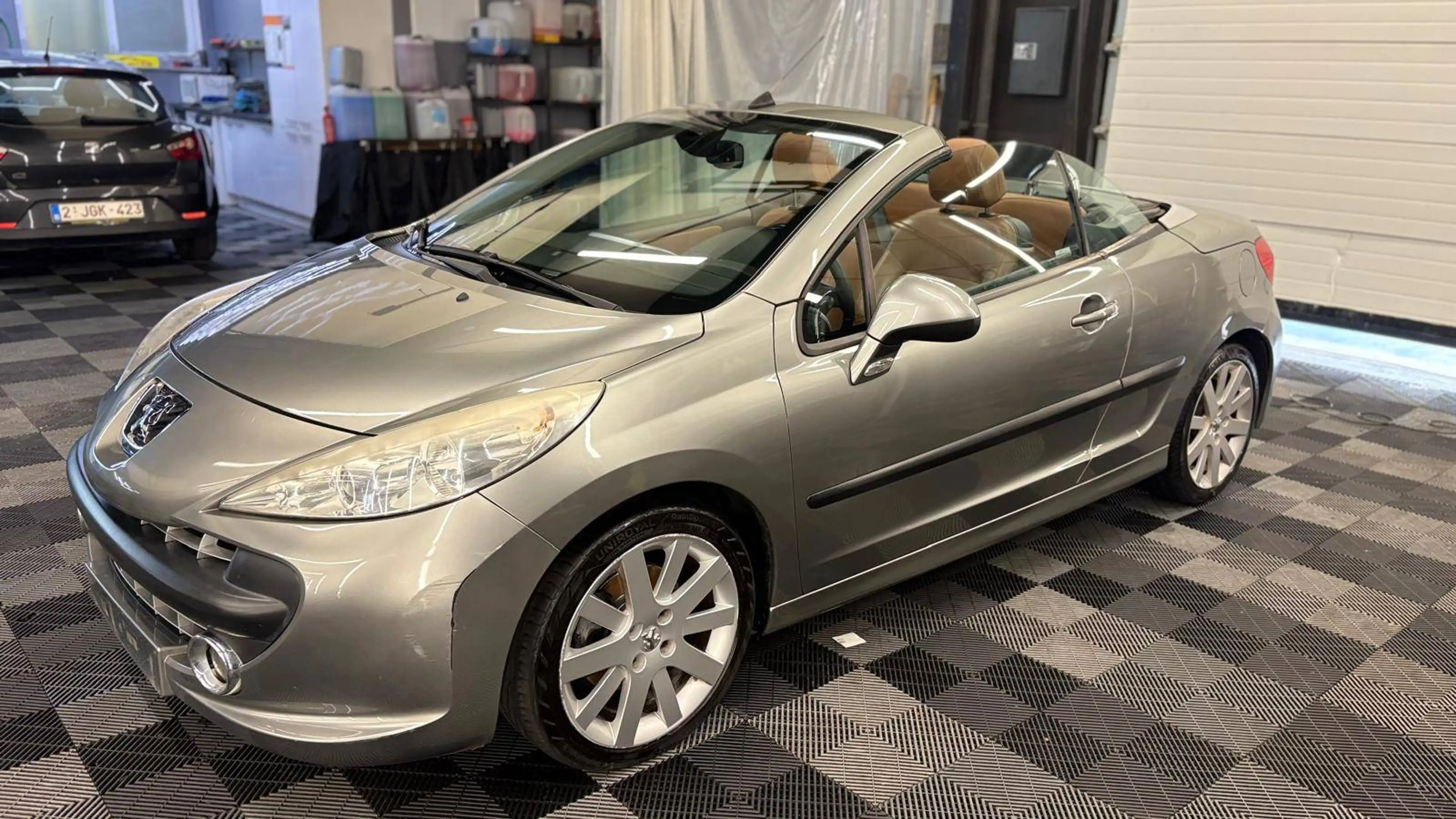 Peugeot 207 cc Cabrio 1.6i AUTOMATIQUE bj. 2007 135.189km — photo 2