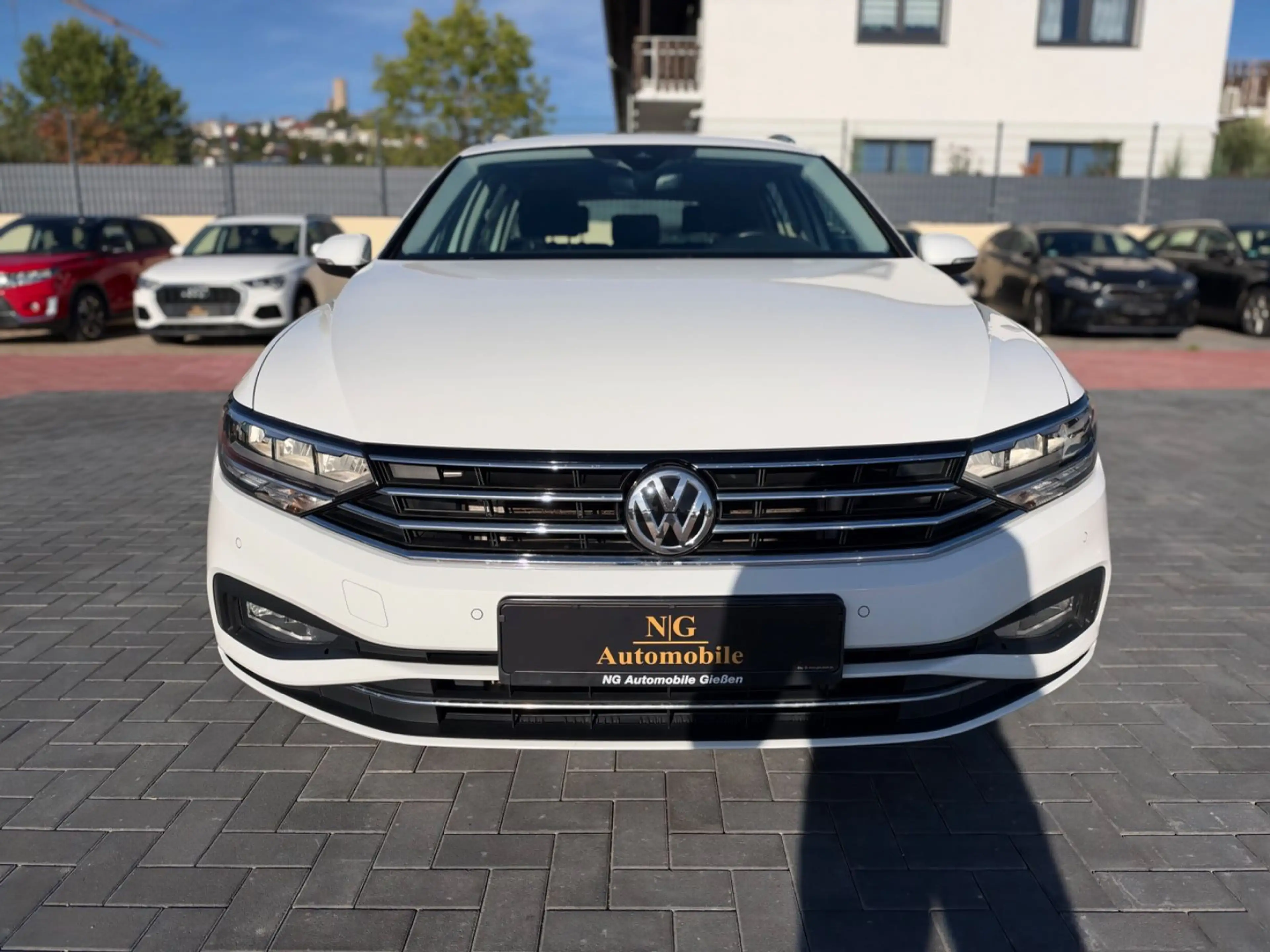 Volkswagen Passat Variant Business *Virtual*LED*Massage*AHK — photo 2