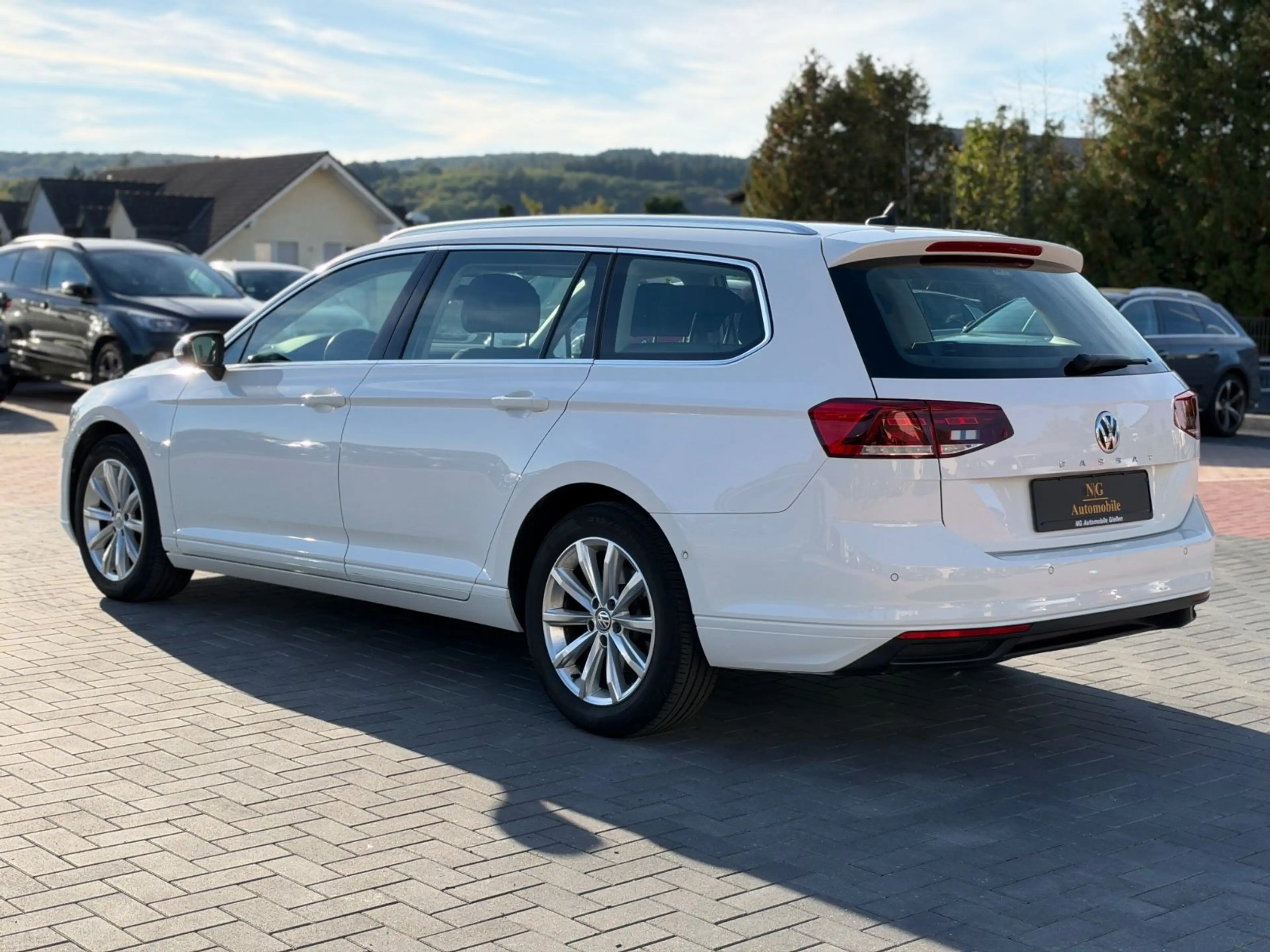 Volkswagen Passat Variant Business *Virtual*LED*Massage*AHK — photo 7