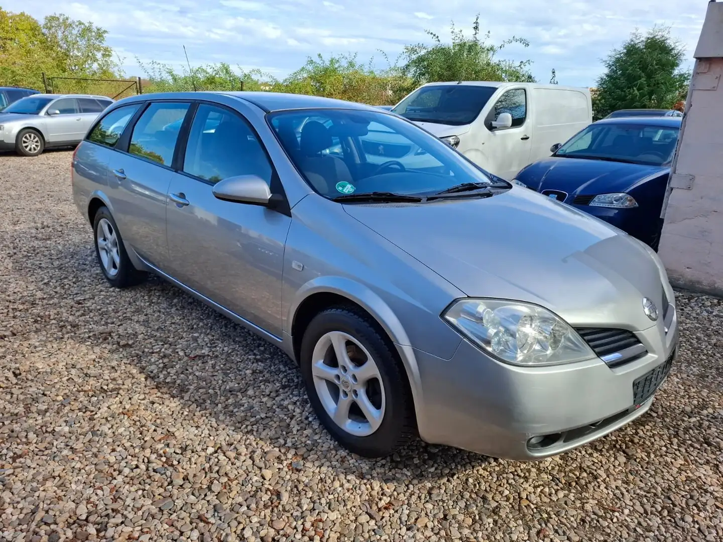 Nissan Primera Acenta Grau - 1