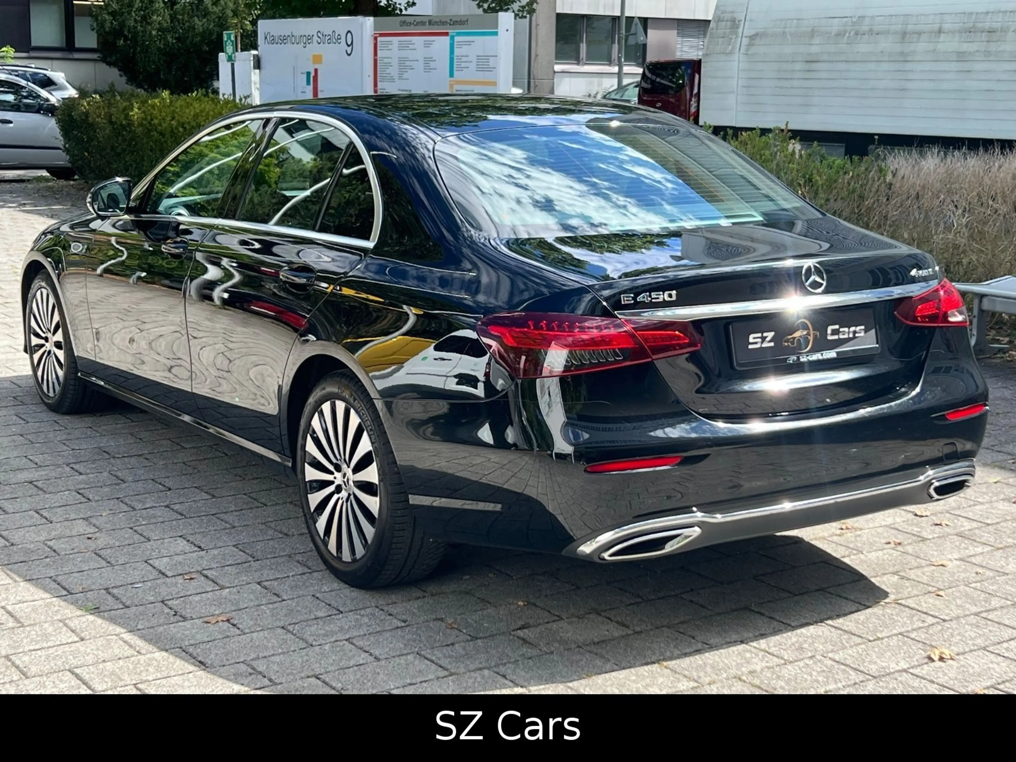 Mercedes-Benz E 450 Limousine 4Matic — photo 8