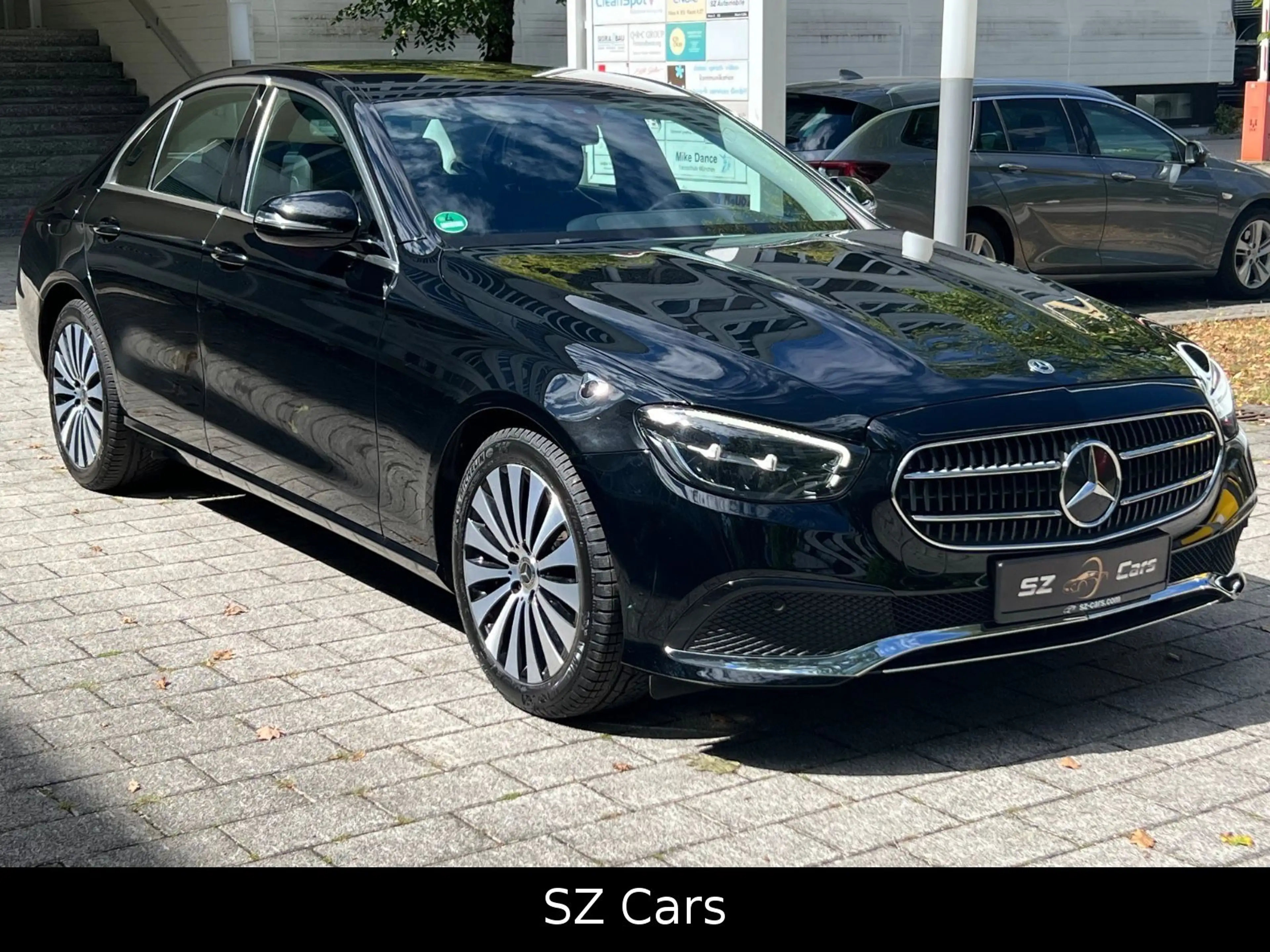 Mercedes-Benz E 450 Limousine 4Matic — photo 4