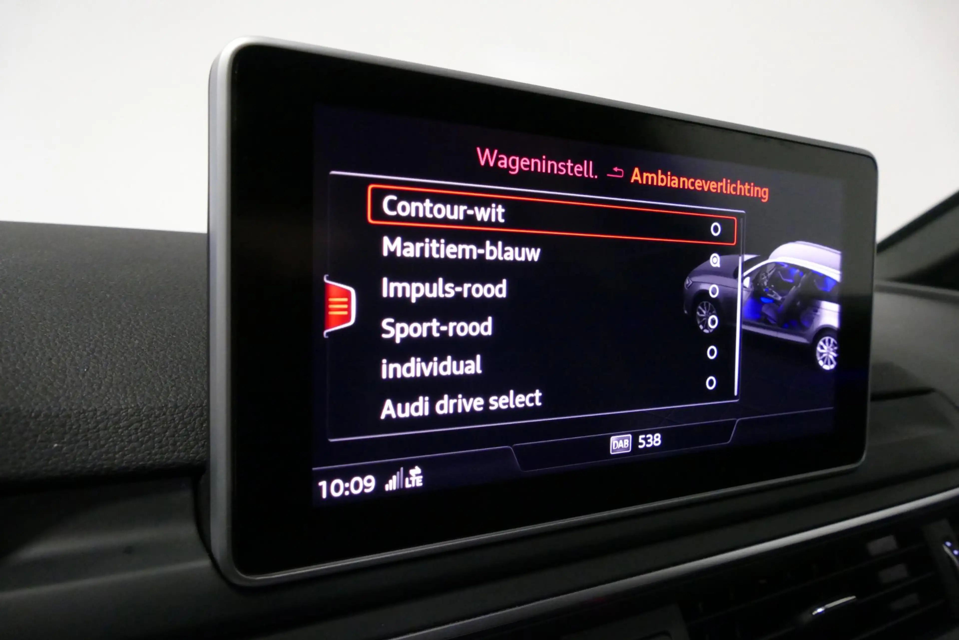 Audi RS4 A4 Avant 2.9 TFSI quattro / RS-Sportuitlaat / Pano — photo 12