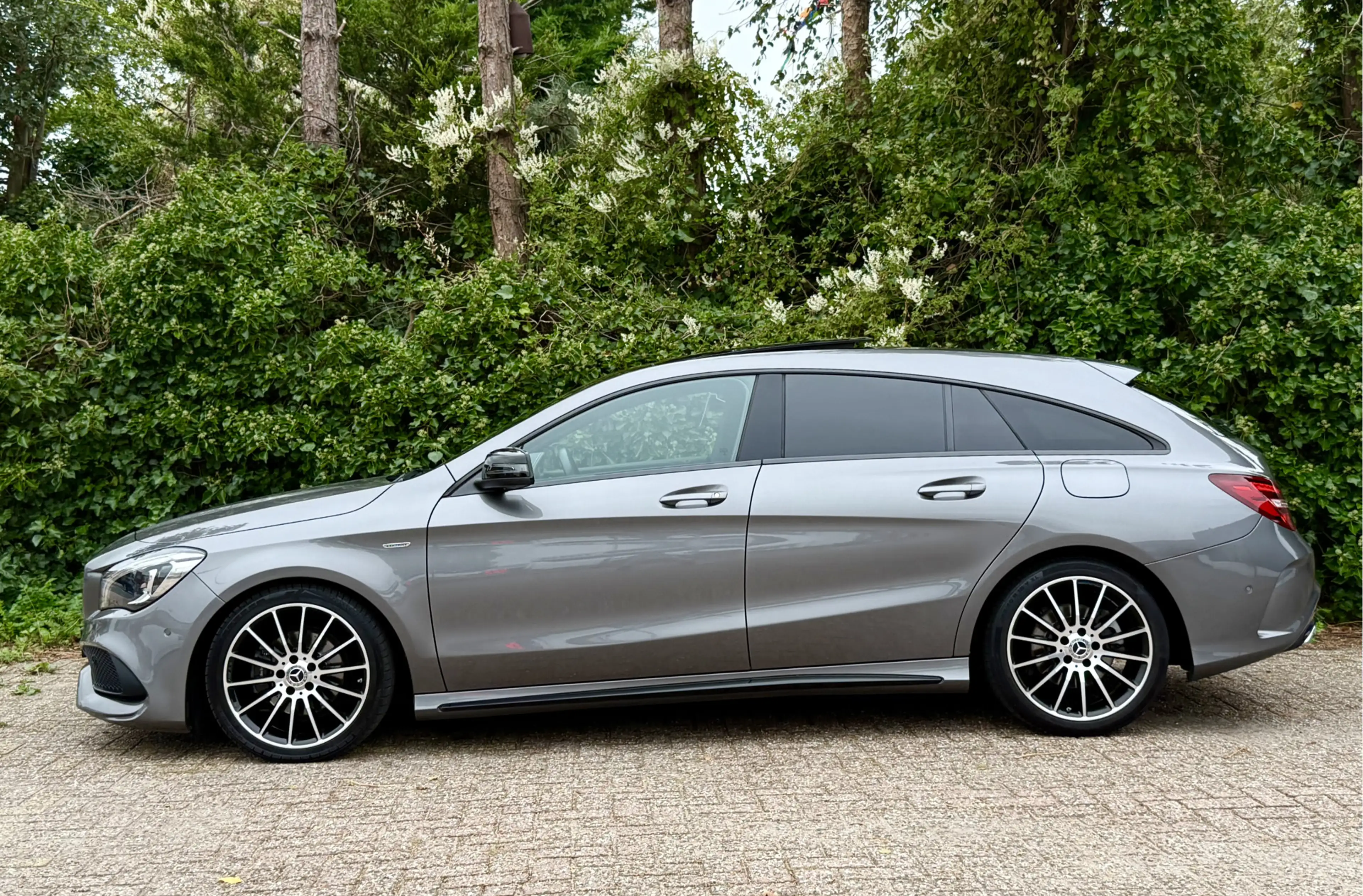 Mercedes-Benz CLA 200 Shooting Brake AMG I Edition I Pano I H&K — photo 15