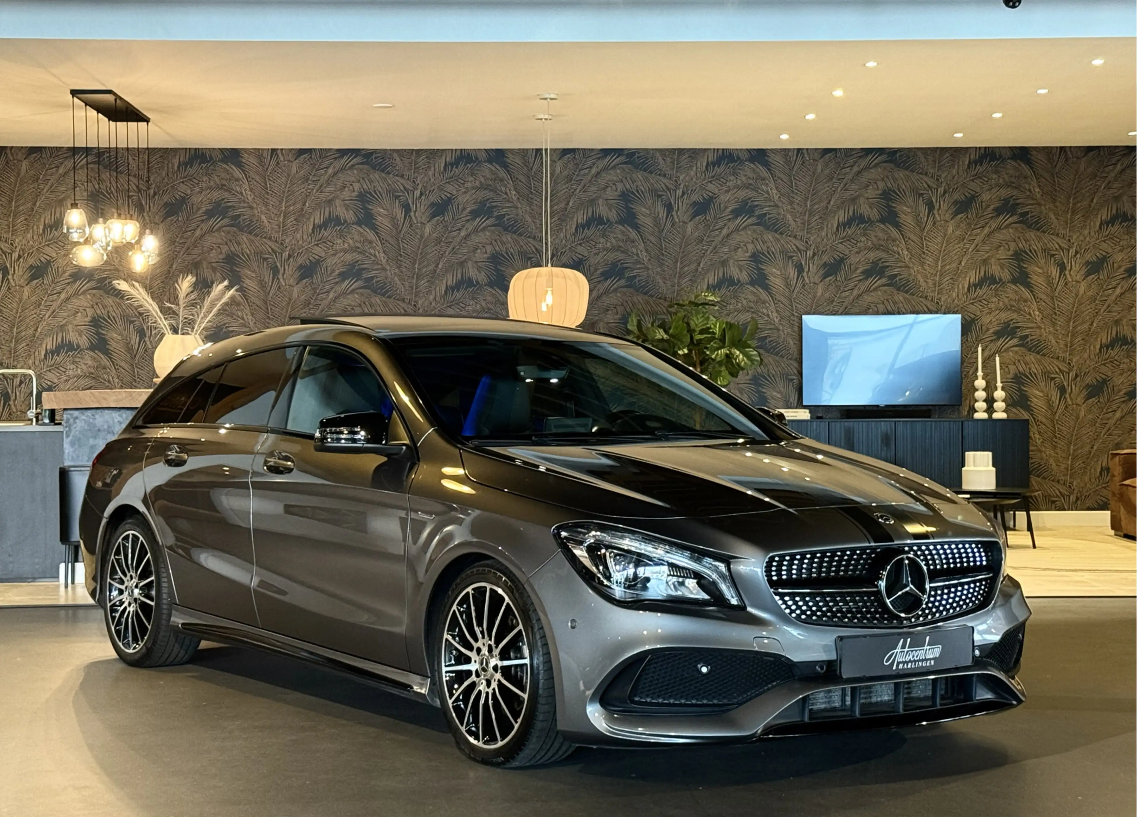 Mercedes-Benz CLA 200 Shooting Brake AMG I Edition I Pano I H&K — photo 7