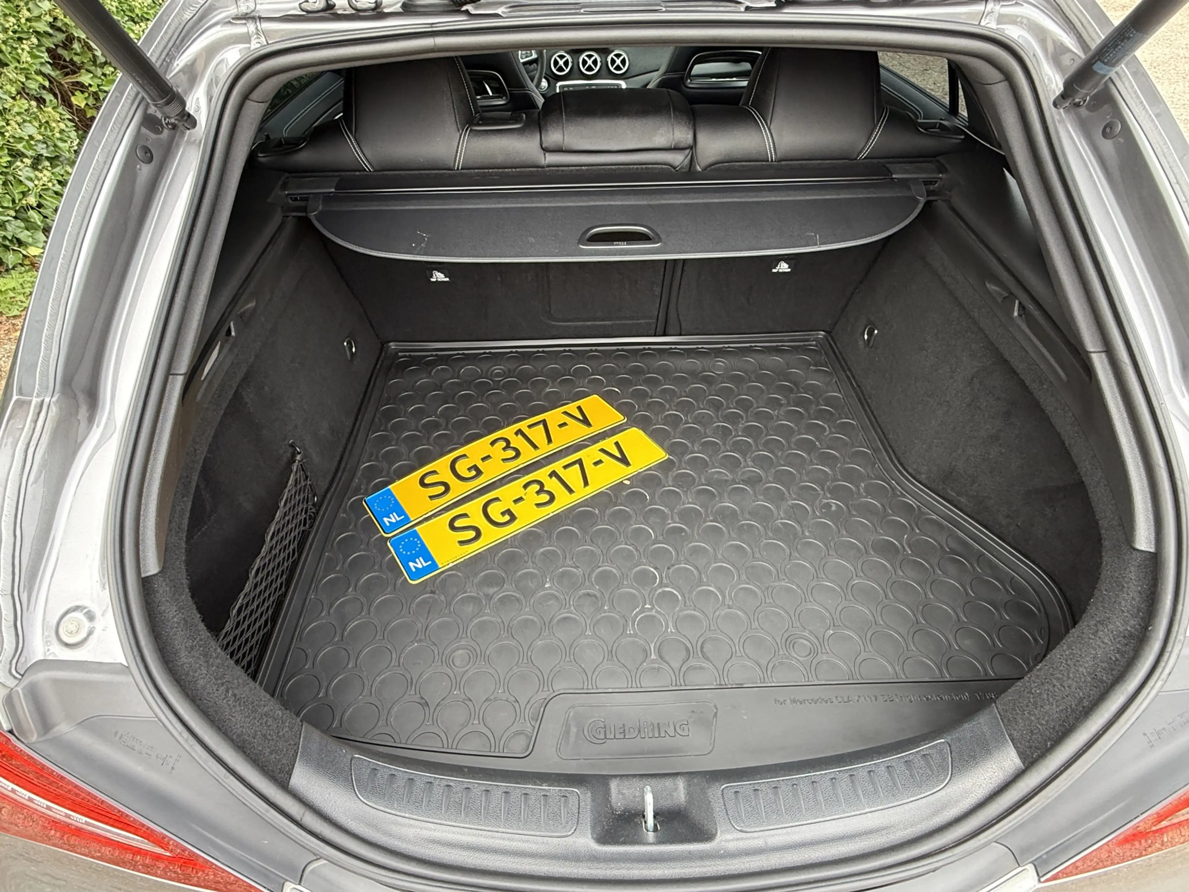 Mercedes-Benz CLA 200 Shooting Brake AMG I Edition I Pano I H&K — photo 45