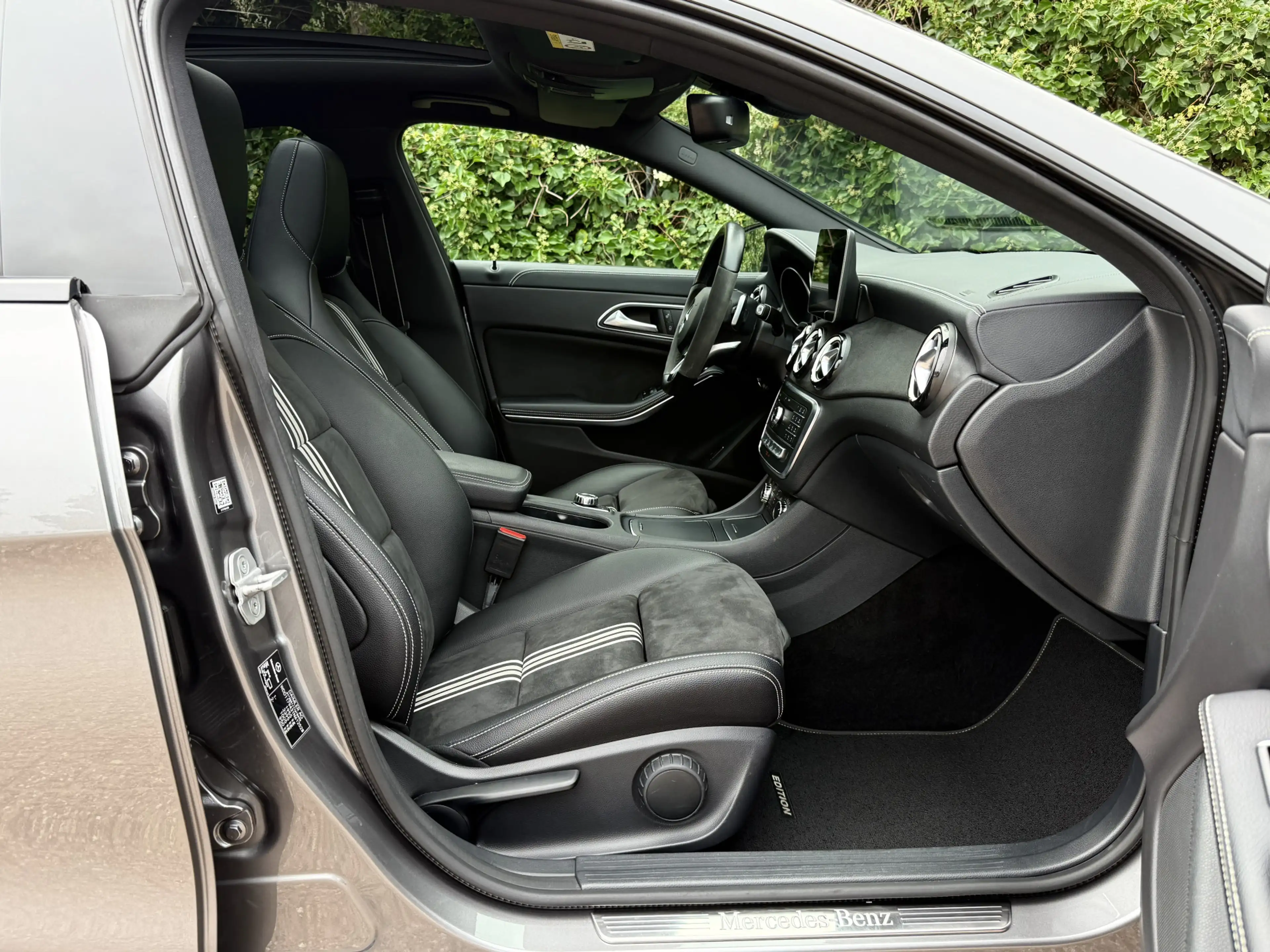 Mercedes-Benz CLA 200 Shooting Brake AMG I Edition I Pano I H&K — photo 25
