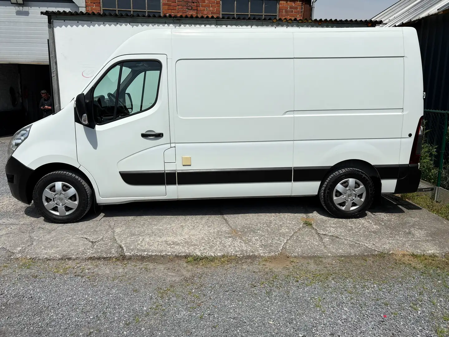 Renault Master 2.3d L2H2 130pk*Camera Navi* Wit - 2