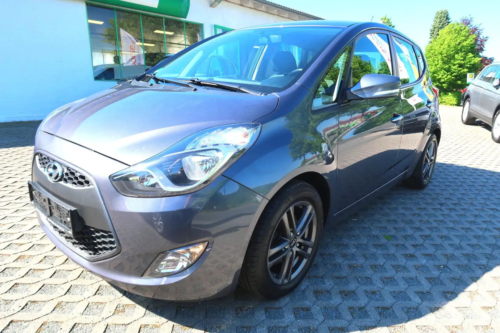 Hyundai iX20 "Style"Alu"Klimatr"Sitzh"Tempm"Lenkrh"1HdShh Grau - 2