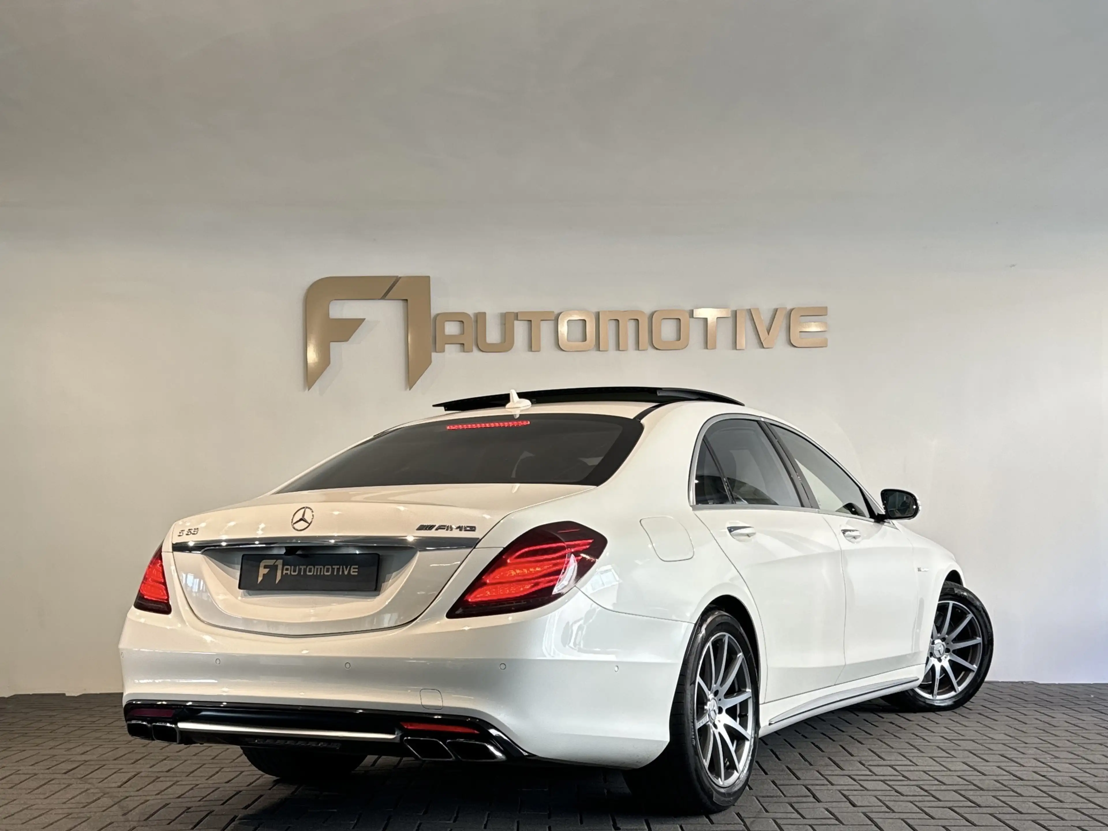 Mercedes-Benz S 63 AMG 4Matic Lang Pano|Burmester|Massage|Softclose — photo 4