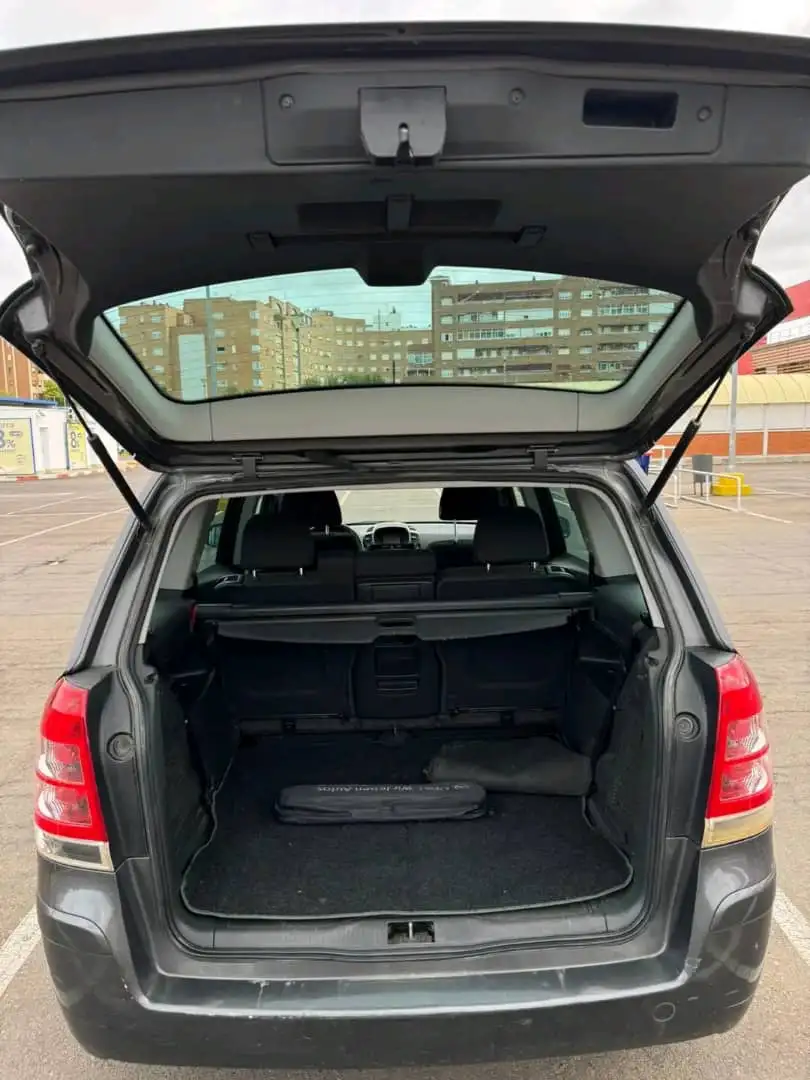 Opel Zafira Zafira 1.7 CDTI - 110 ch FAP 111 Noir - 2