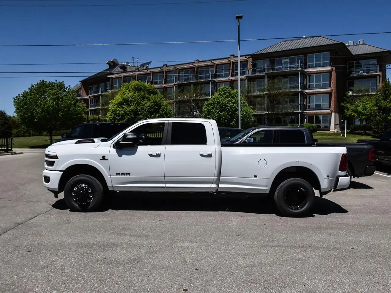 RAM 3500 снимка RAM 3500