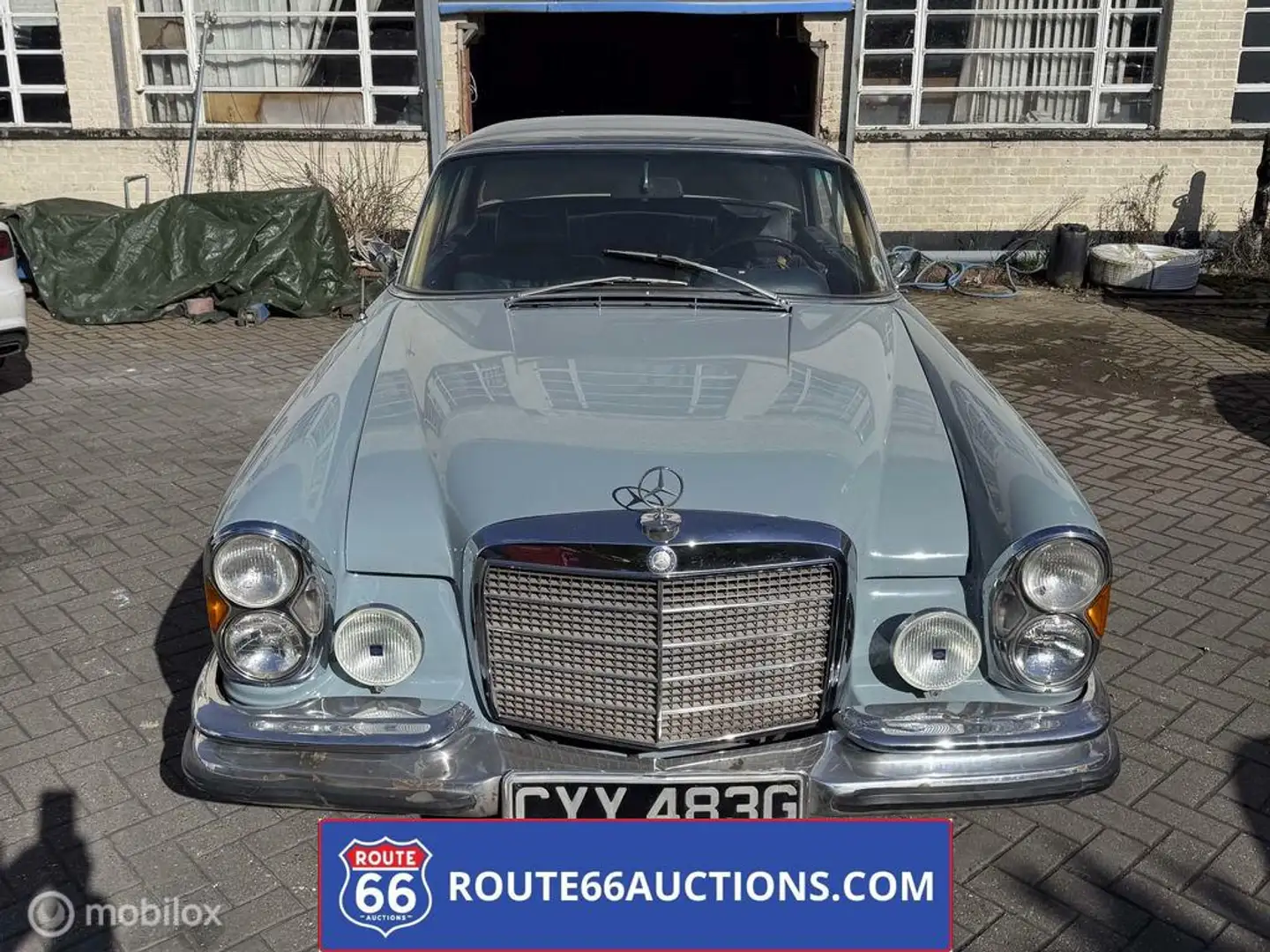 Mercedes-Benz 280 280SE Coupe | Route 66 Auctions Gris - 2