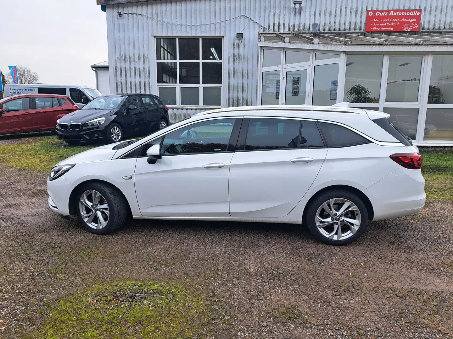 Opel Astra K Sports Tourer Klima Navi AHK 1.Hand Weiß - 2