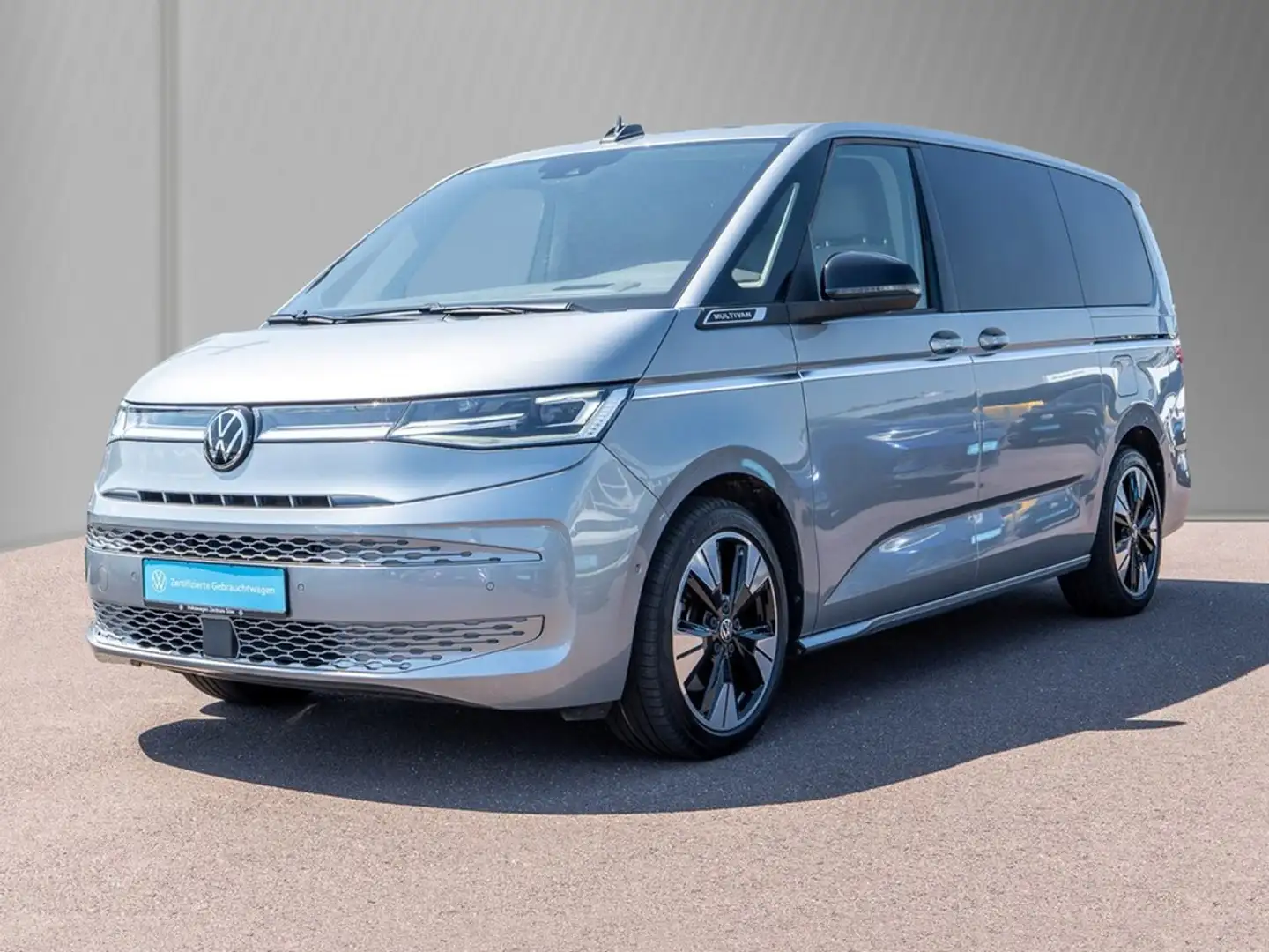 Volkswagen T7 Multivan 1.4 TSI DSG eHybrid lang Style Silber - 2