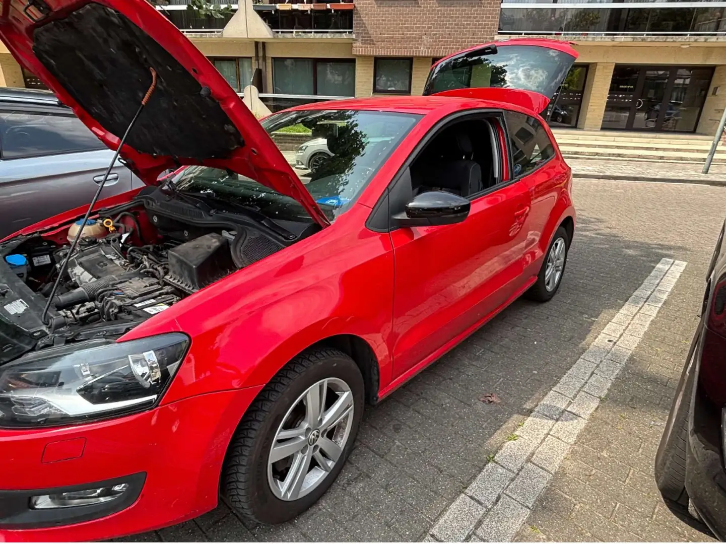 Volkswagen Polo Polo 1.2i Comfortline Rouge - 1