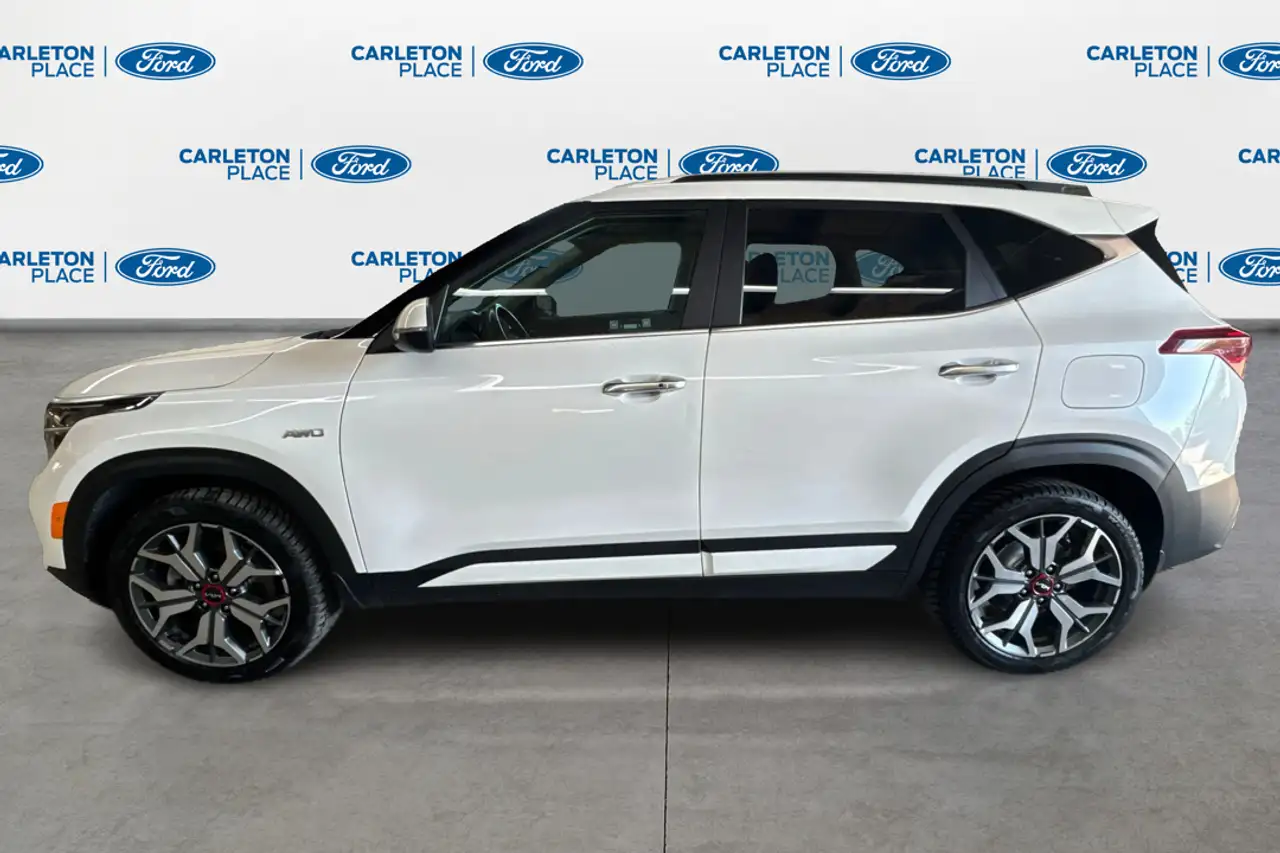 Kia Seltos photo Kia Seltos