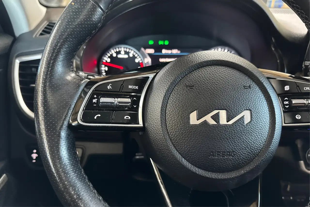 Kia Seltos photo Kia Seltos