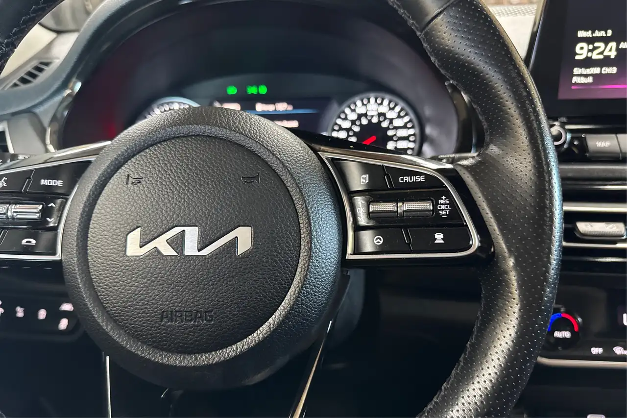 Kia Seltos photo Kia Seltos