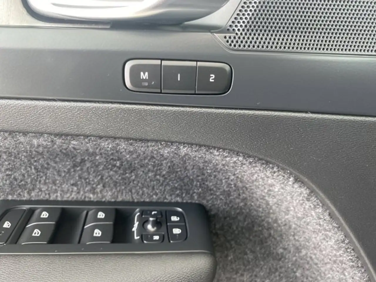 Volvo XC40 снимка Volvo XC40