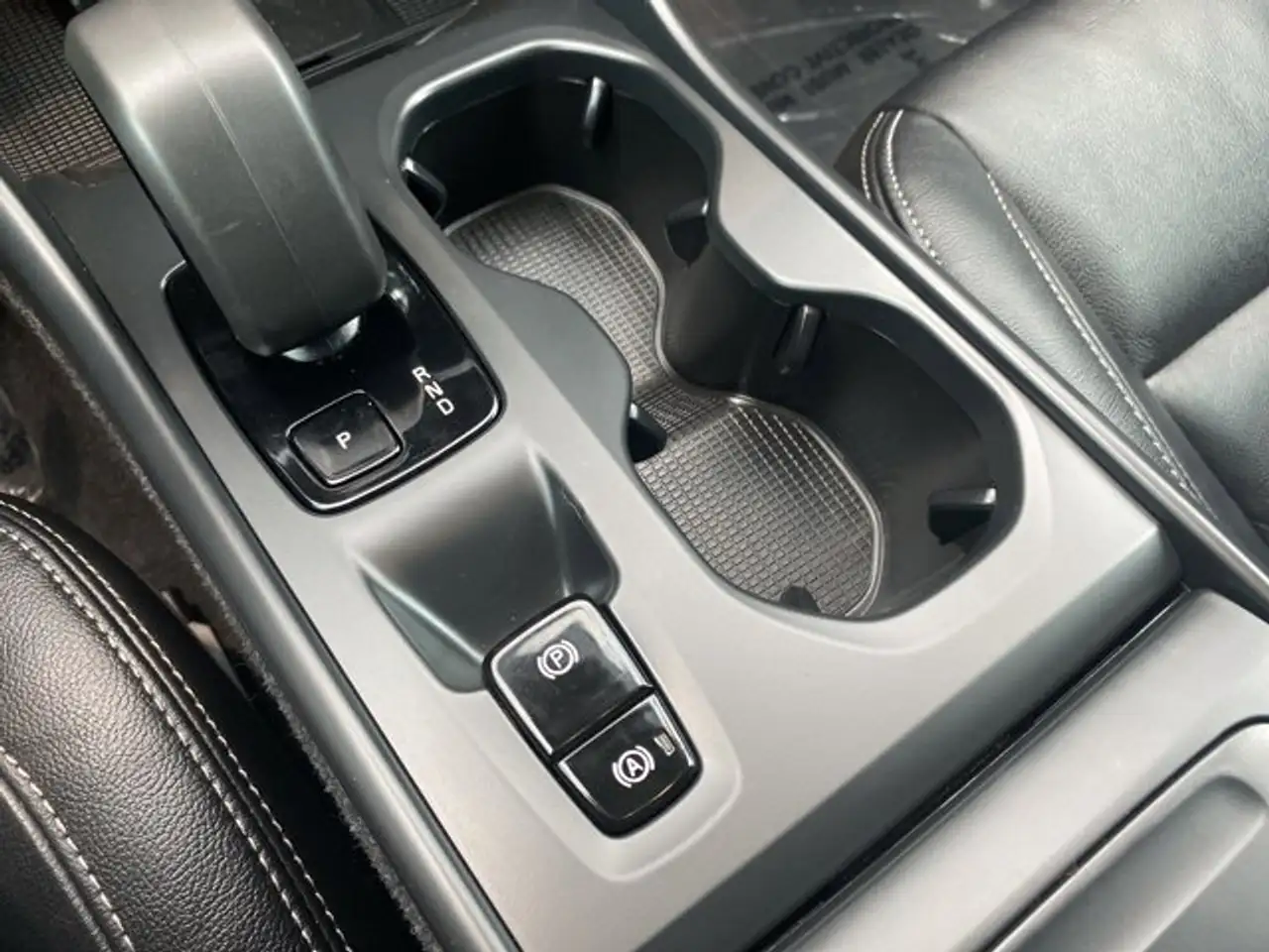 Volvo XC40 снимка Volvo XC40
