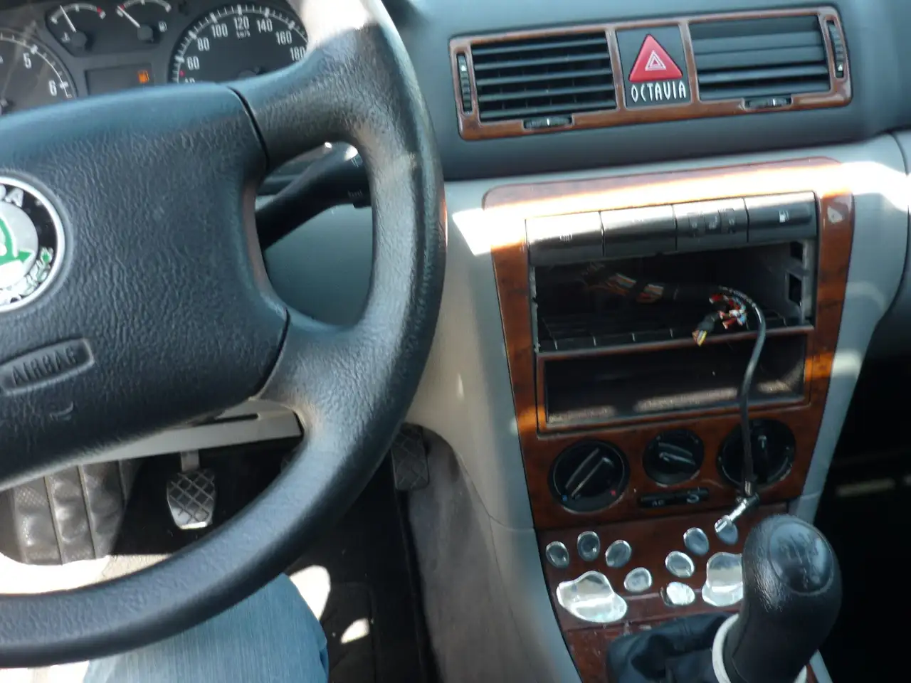 Skoda Octavia 1.6 SLX, foto 10