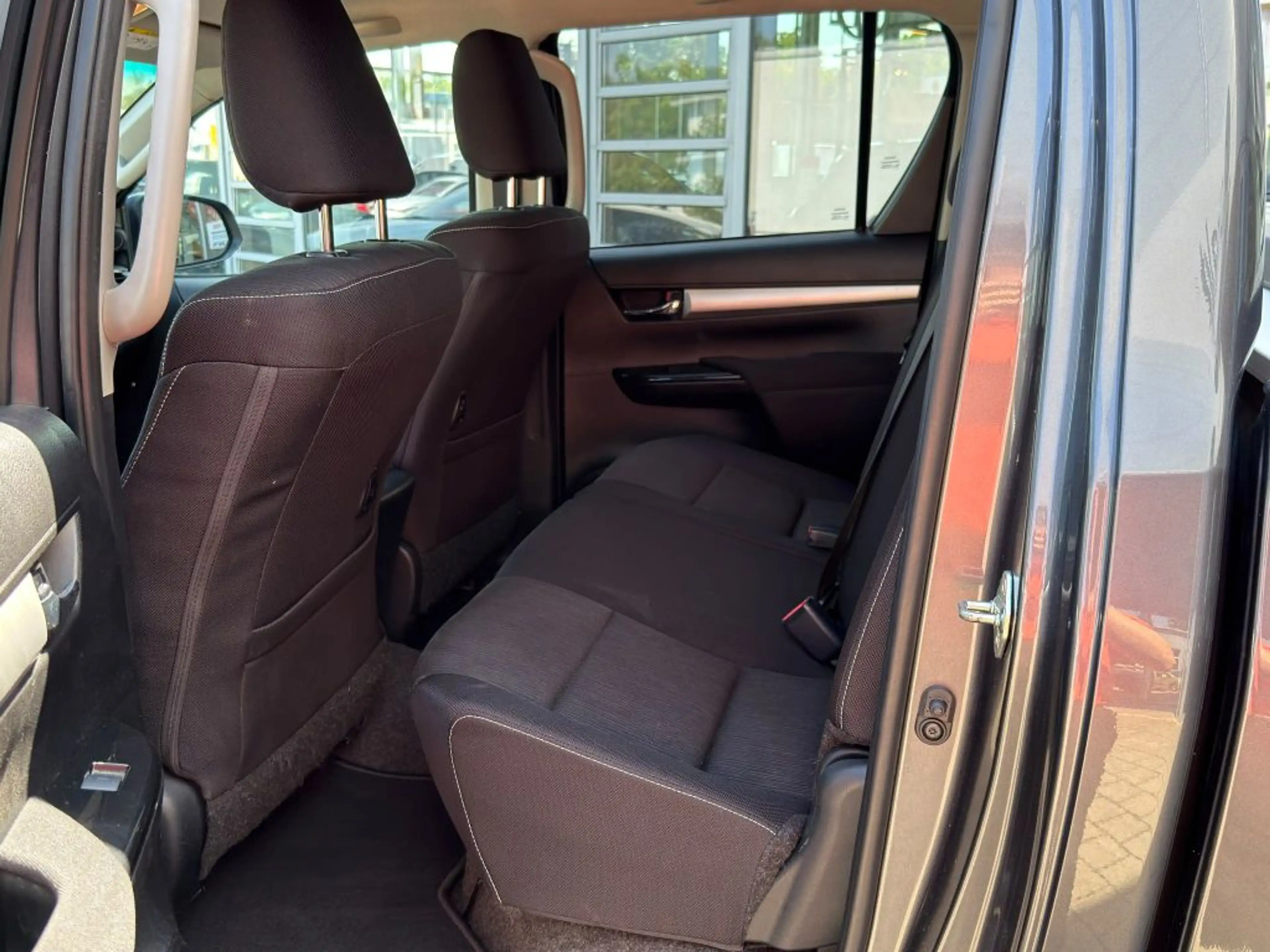 Toyota Hilux 4x4 Double Cab Autm. Comfort — photo 7