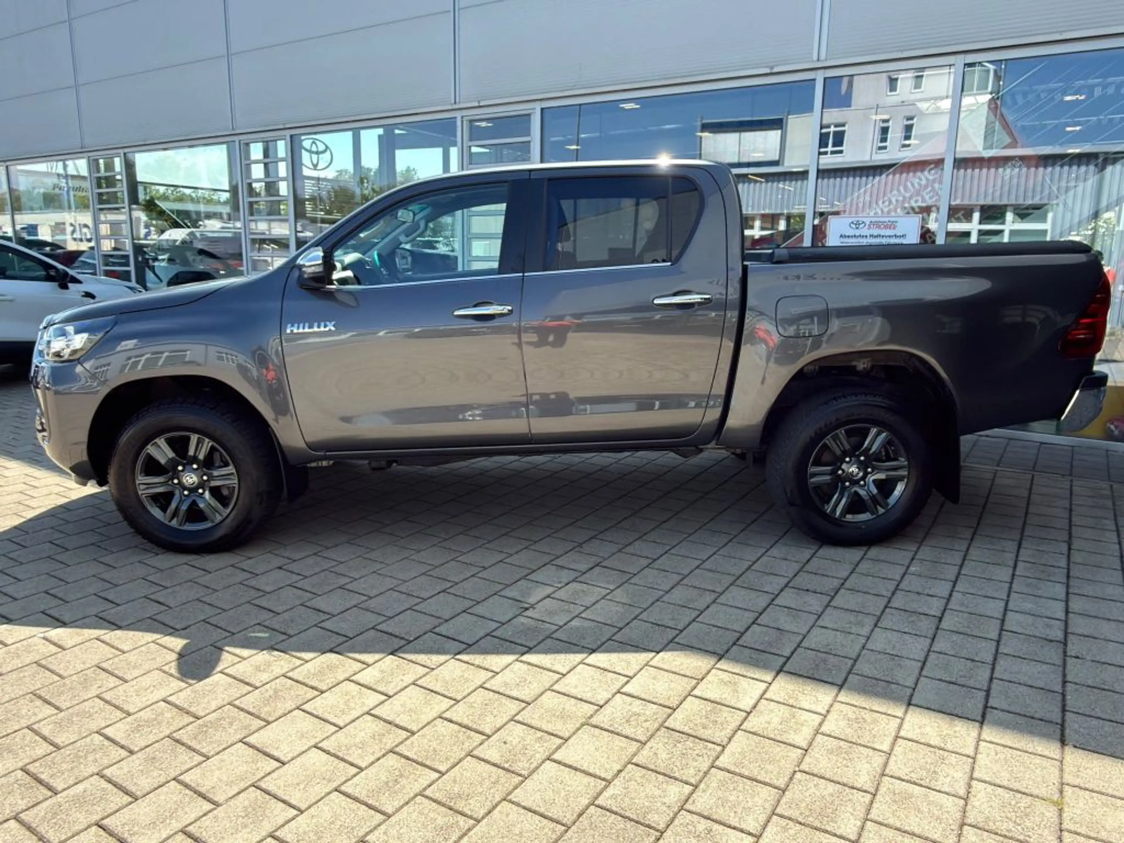 Toyota Hilux 4x4 Double Cab Autm. Comfort — photo 2