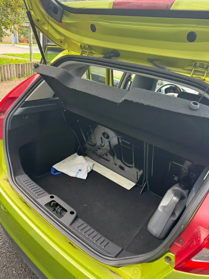 Ford Fiesta 5 portes — photo 13