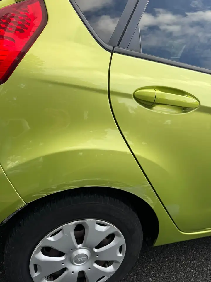 Ford Fiesta 5 portes — photo 18