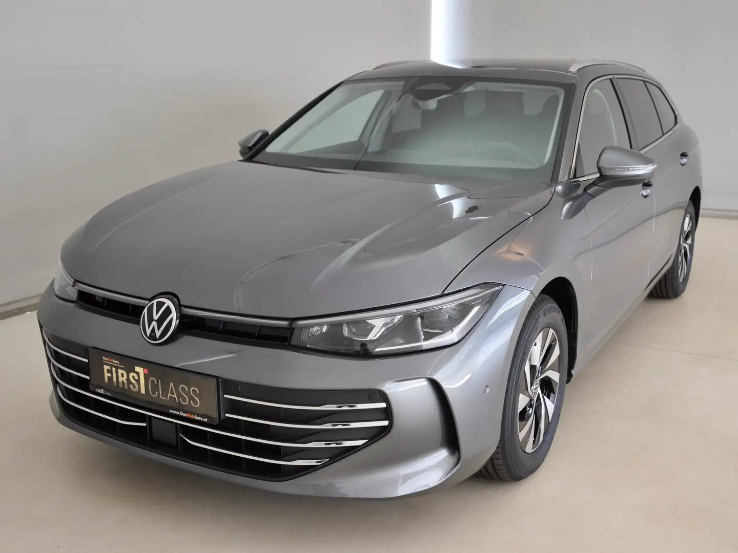 Volkswagen Passat Variant Business TDI DSG Grau - 1